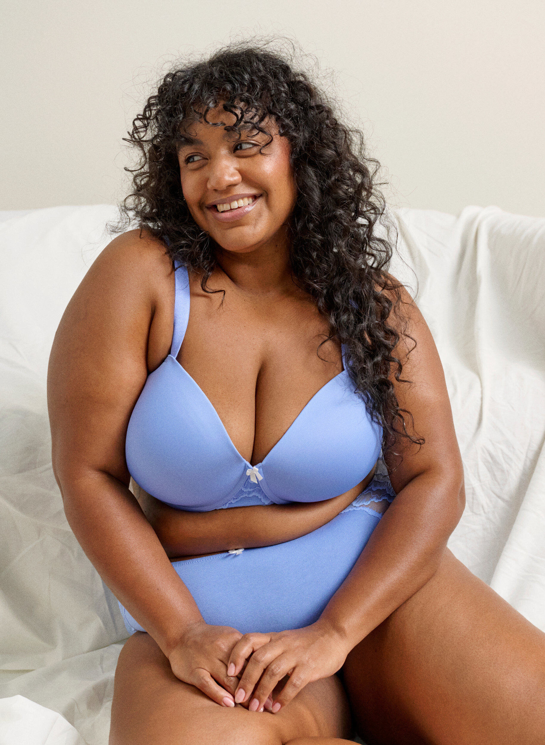 Zizzi Vorgeformter BH aus Mikrofaser mit Spitzendetail und Schleife, Blau, Image image number 0