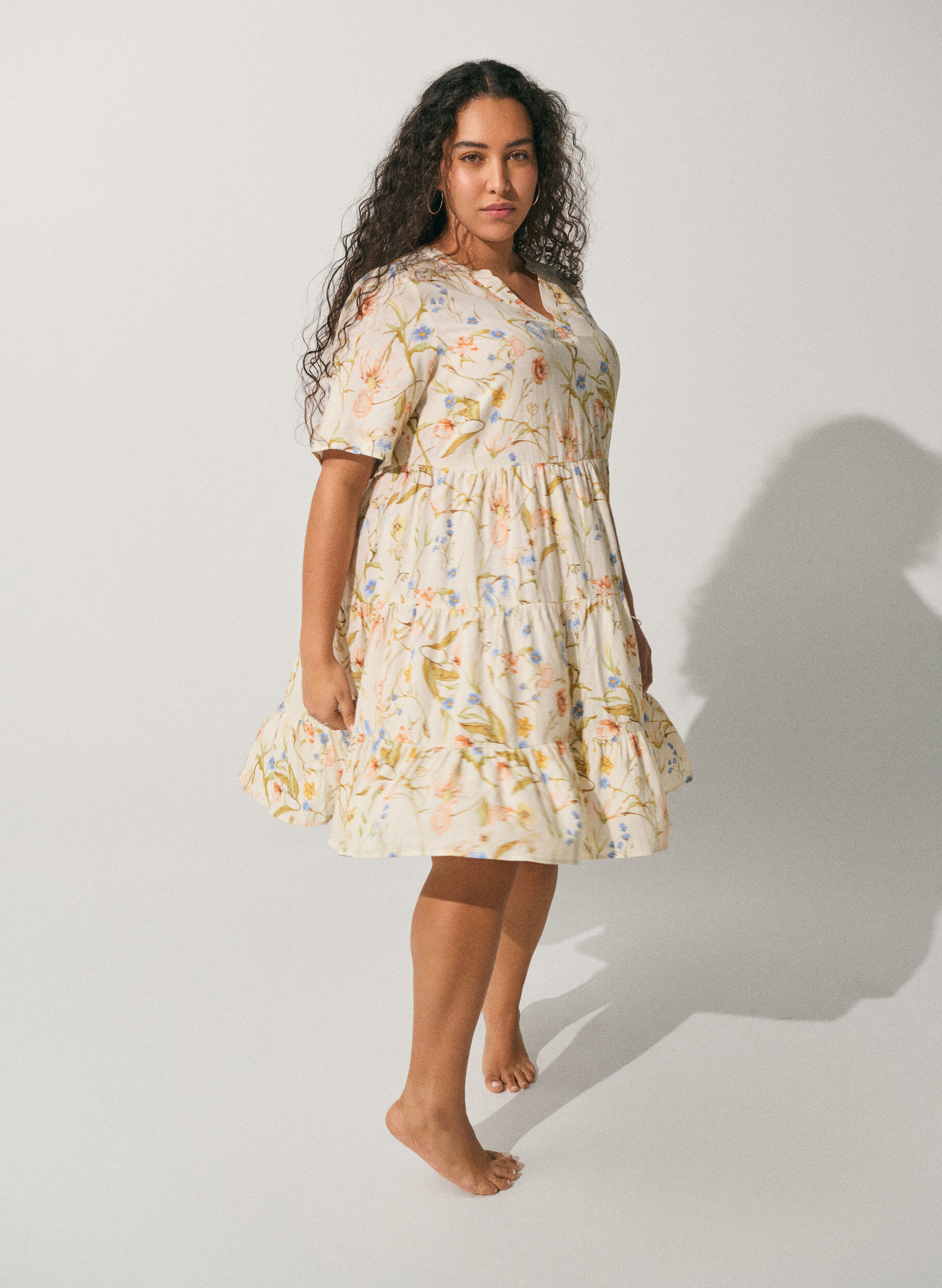 Zizzi Knielanges A-Linien-Kleid aus Leinen und Viskose, Vanille, Image image number 0