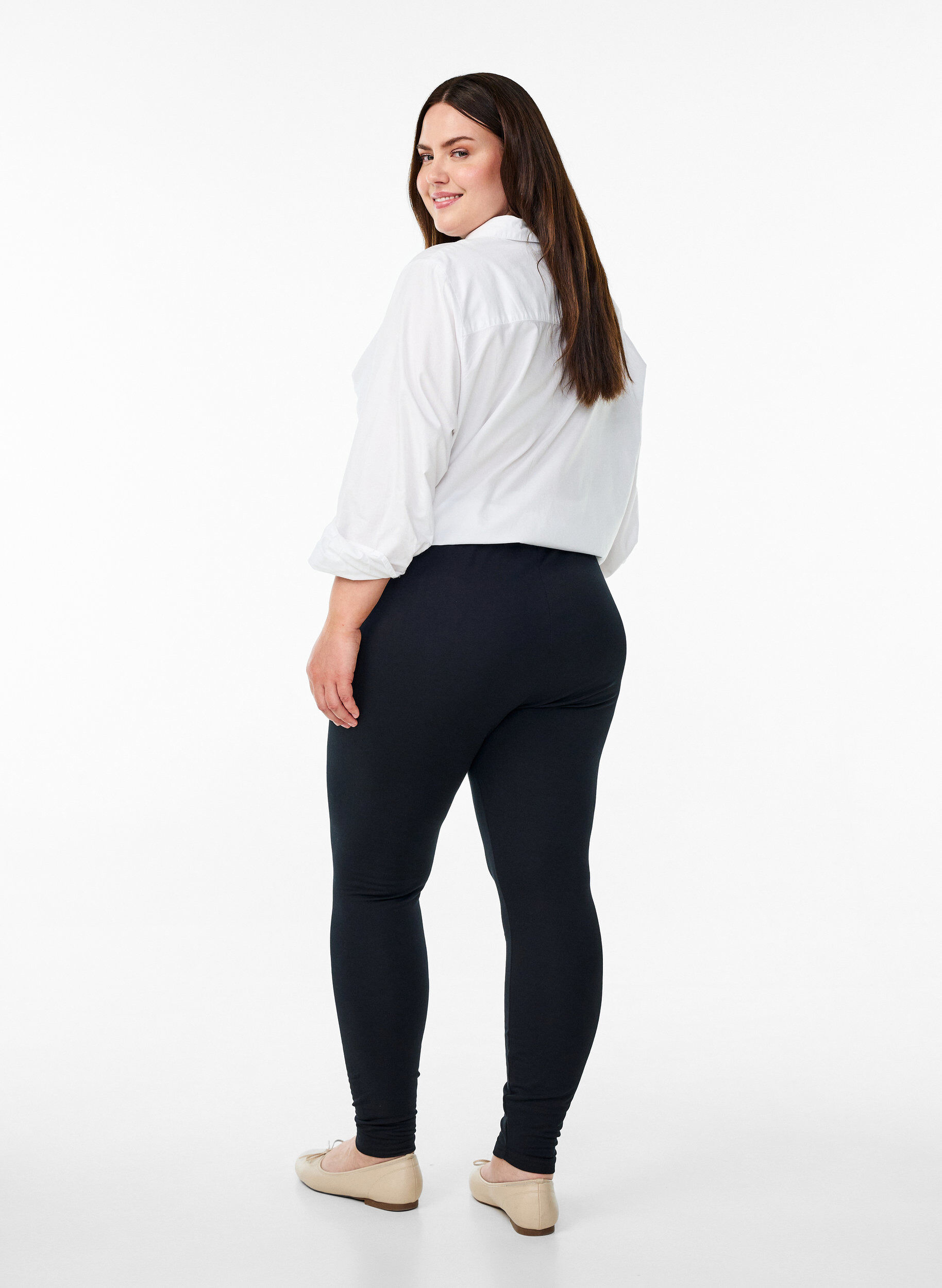 Zizzi Leggings aus Baumwolle mit Futter, Schwarz, Model image number 2
