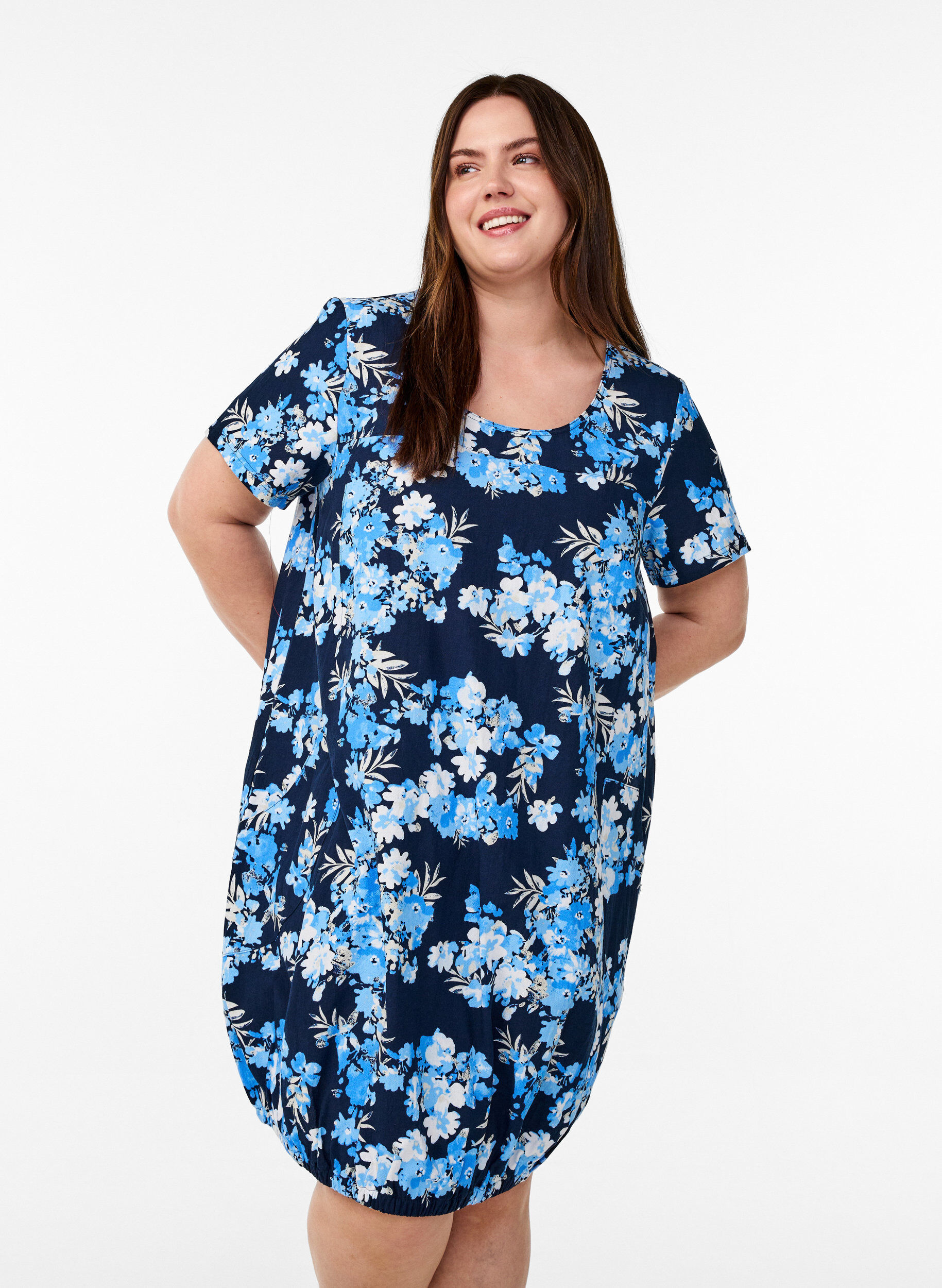 Zizzi Kurz&auml;rmliges Baumwollkleid mit Aufdruck, Blau, Model image number 0