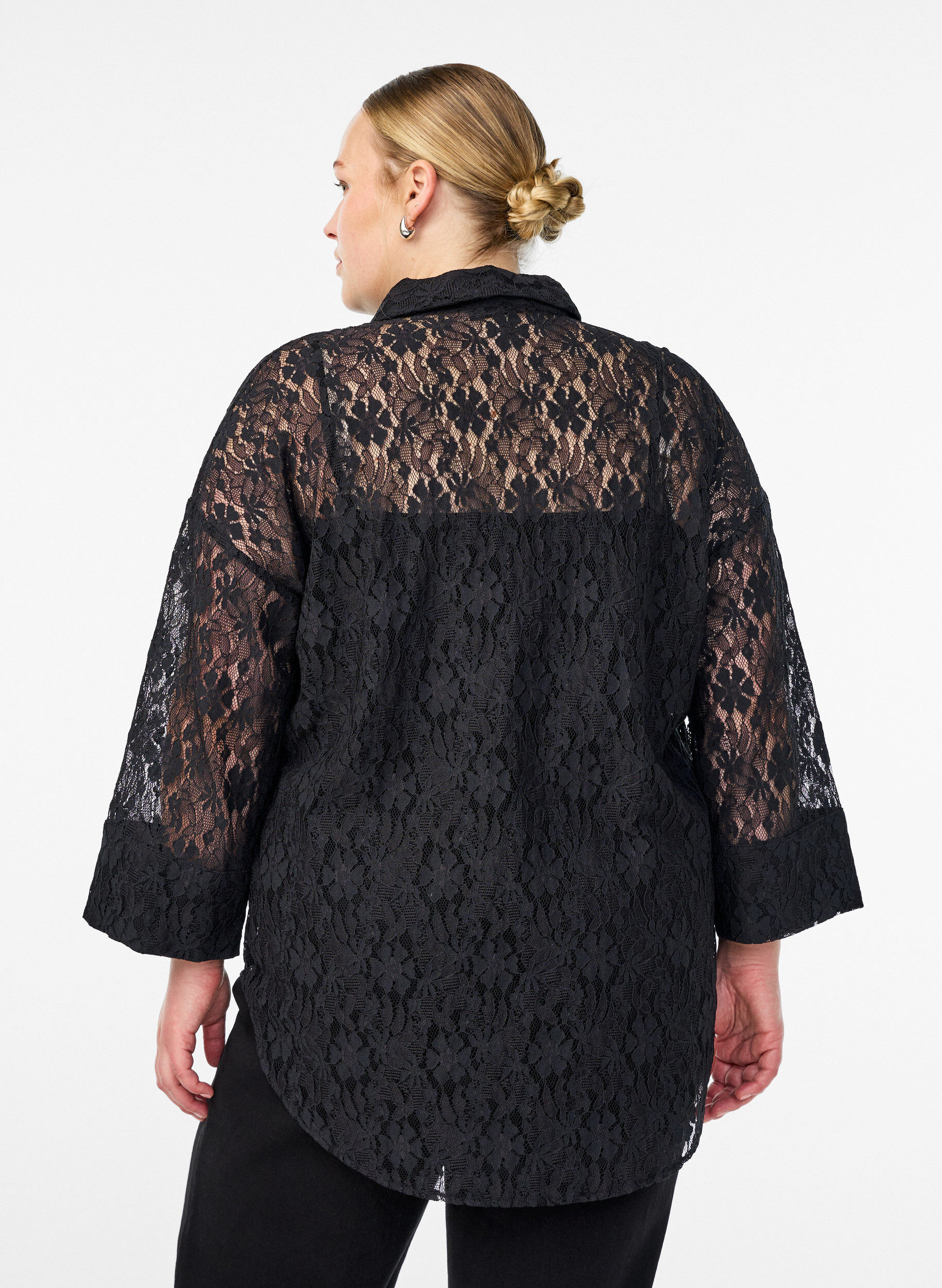 Zizzi Bluse aus Spitze mit 3/4-&Auml;rmeln, Schwarz, Model image number 2
