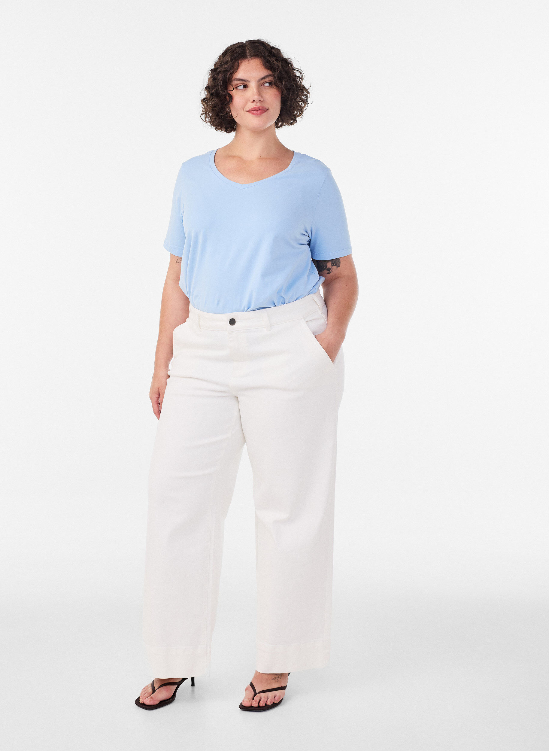 ZizziEinfarbiges basic T-Shirt aus Baumwolle, Blau, Model image number 1