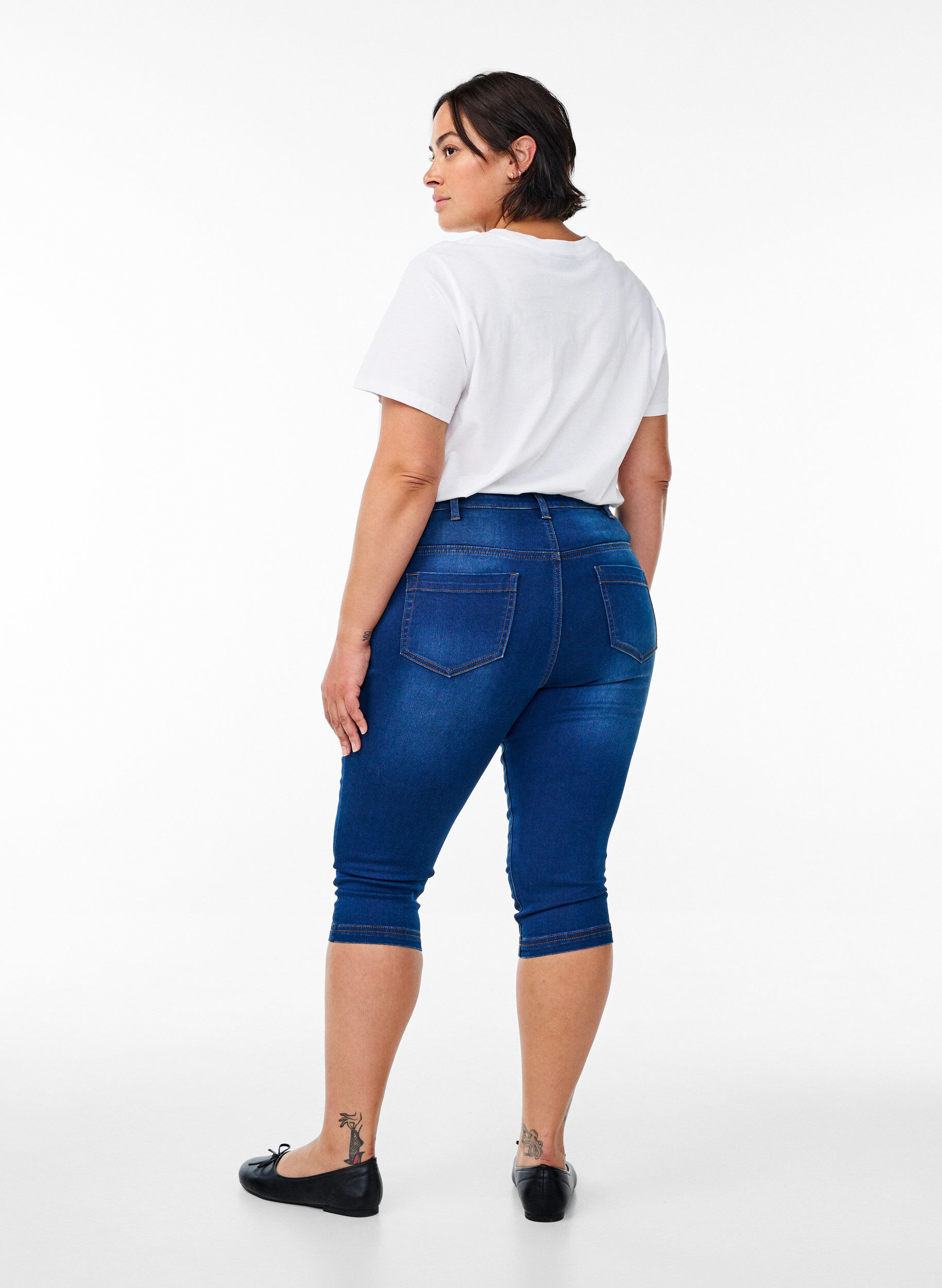 Zizzi Hoch taillierte Amy Capri Jeans mit Super Slim Fit, Blau, Model image number 1