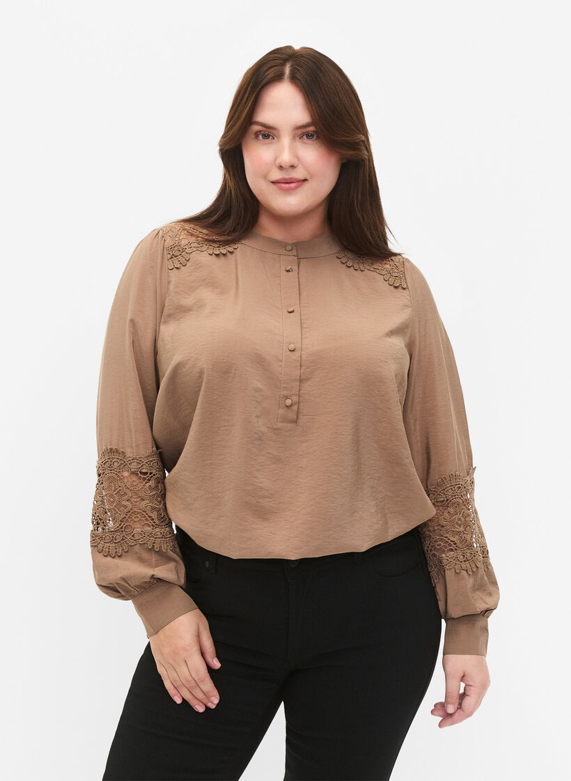  Bluse aus Viskose mit H&auml;keleien, Caribou, Model image number 0