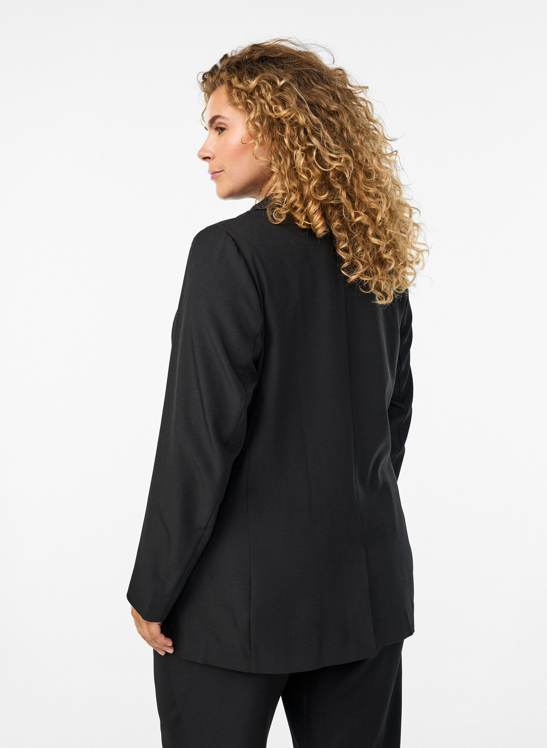 Zizzi FLASH - Blazer mit Taschen und Schlitzen, Schwarz, Model image number 2