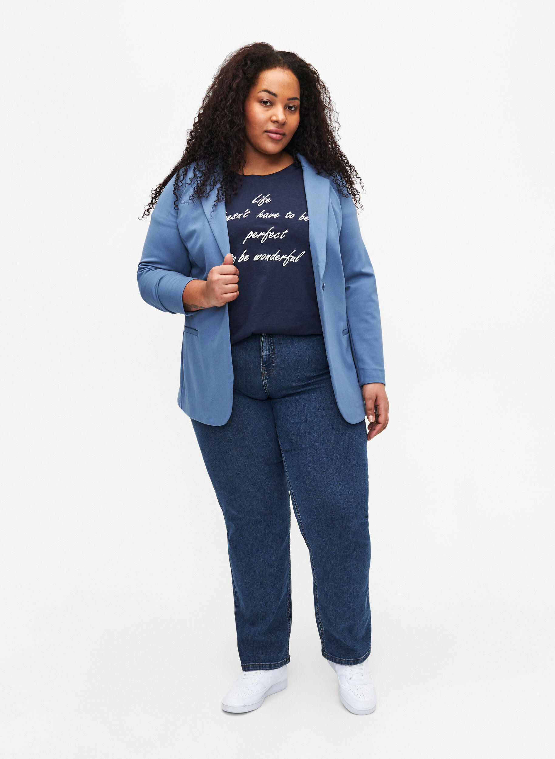 Zizzi Schlichter Blazer mit Knopfverschluss, Blau, Model image number 1