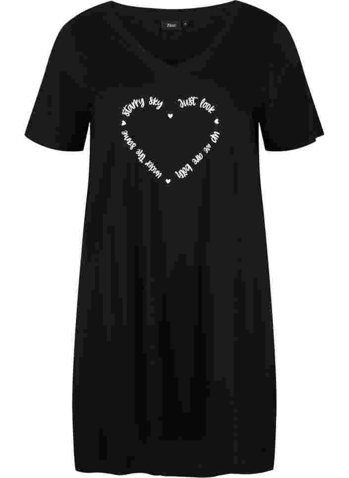 Kurzarm Nachthemd aus Baumwolle, Black w. White HEART, Packshot image number 0