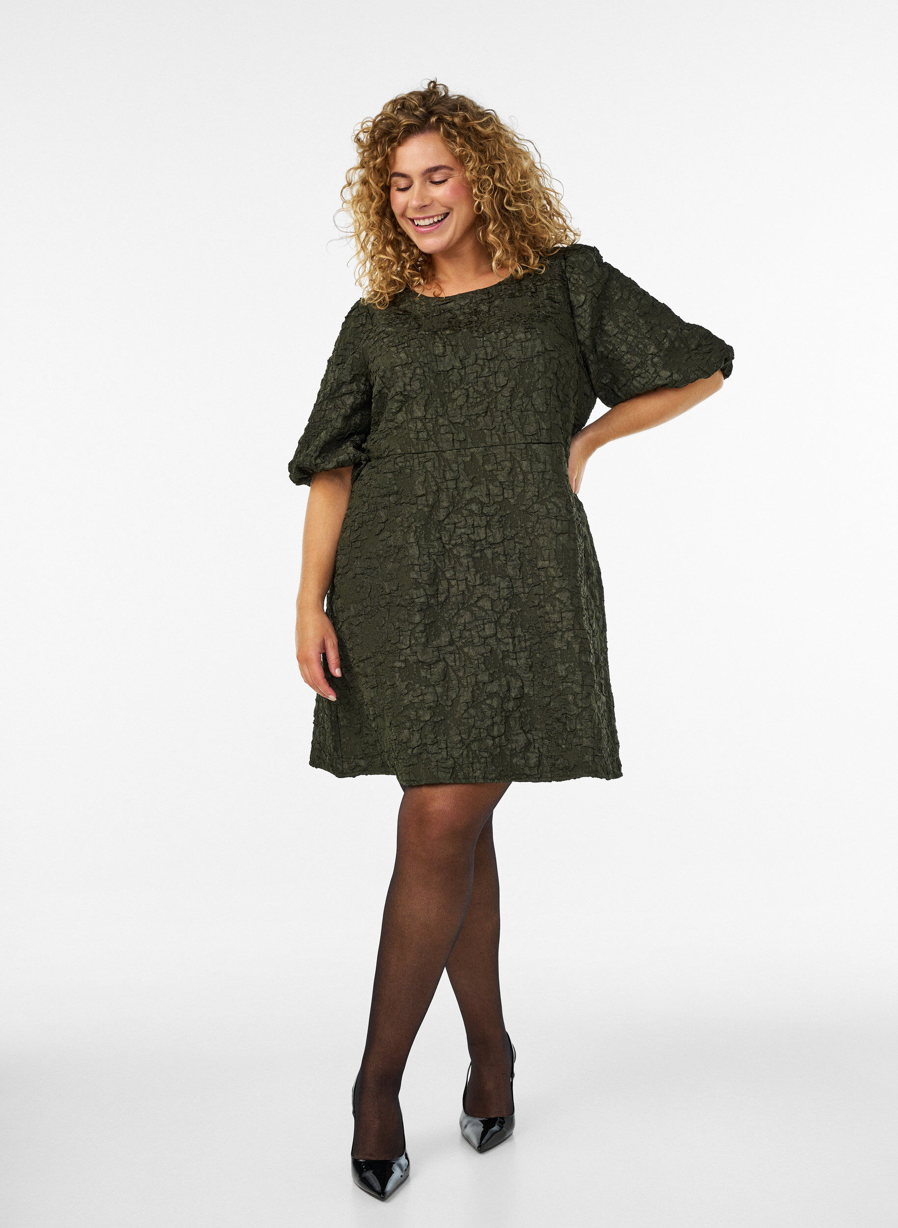 ZizziKleid aus Jacquard mit Puff&auml;rmeln und A-Linie, Gr&uuml;n, Model image number 1