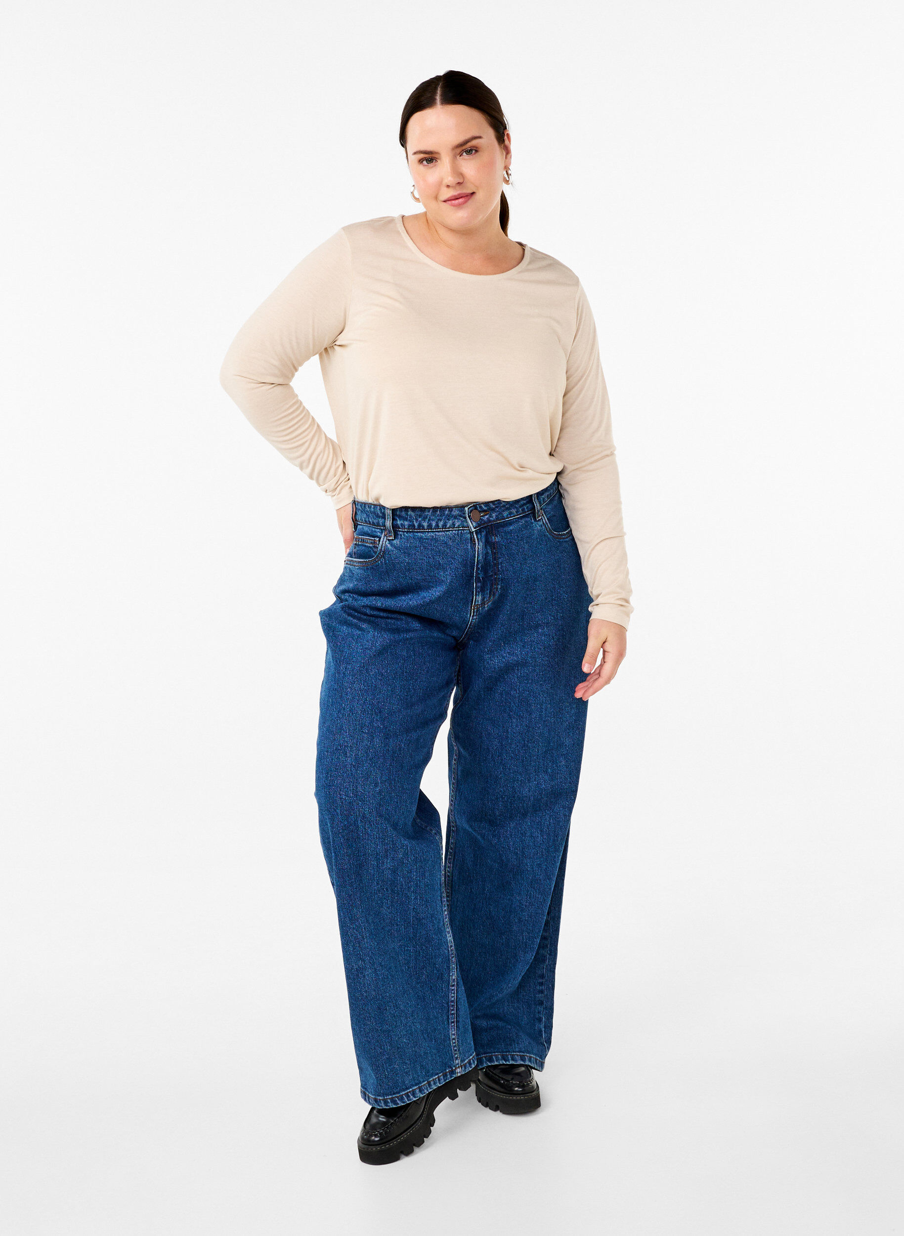 Zizzi Lang&auml;rmliges T-Shirt mit Rundhalsausschnitt, Oatmeal Mel., Model image number 2