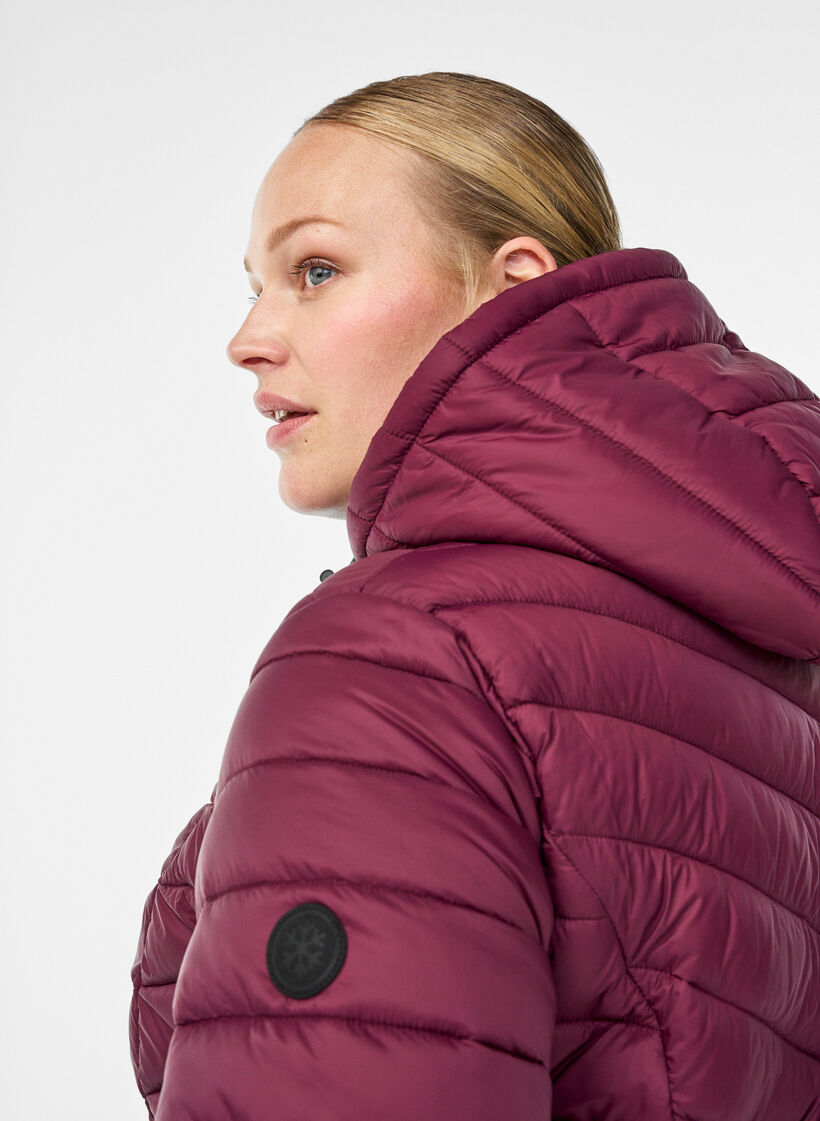 Leichte Steppjacke mit Kapuze, Dunkles Bordeaux, Model image number 3