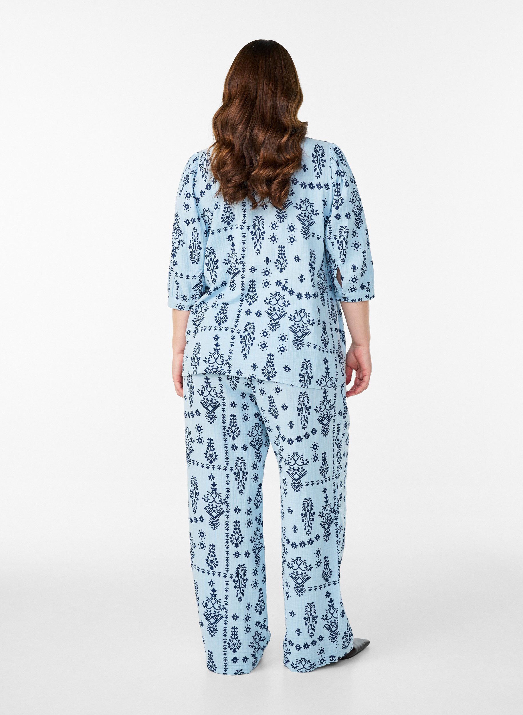 Zizzi Hemdbluse mit 3/4-&Auml;rmeln, Blau, Model image number 2