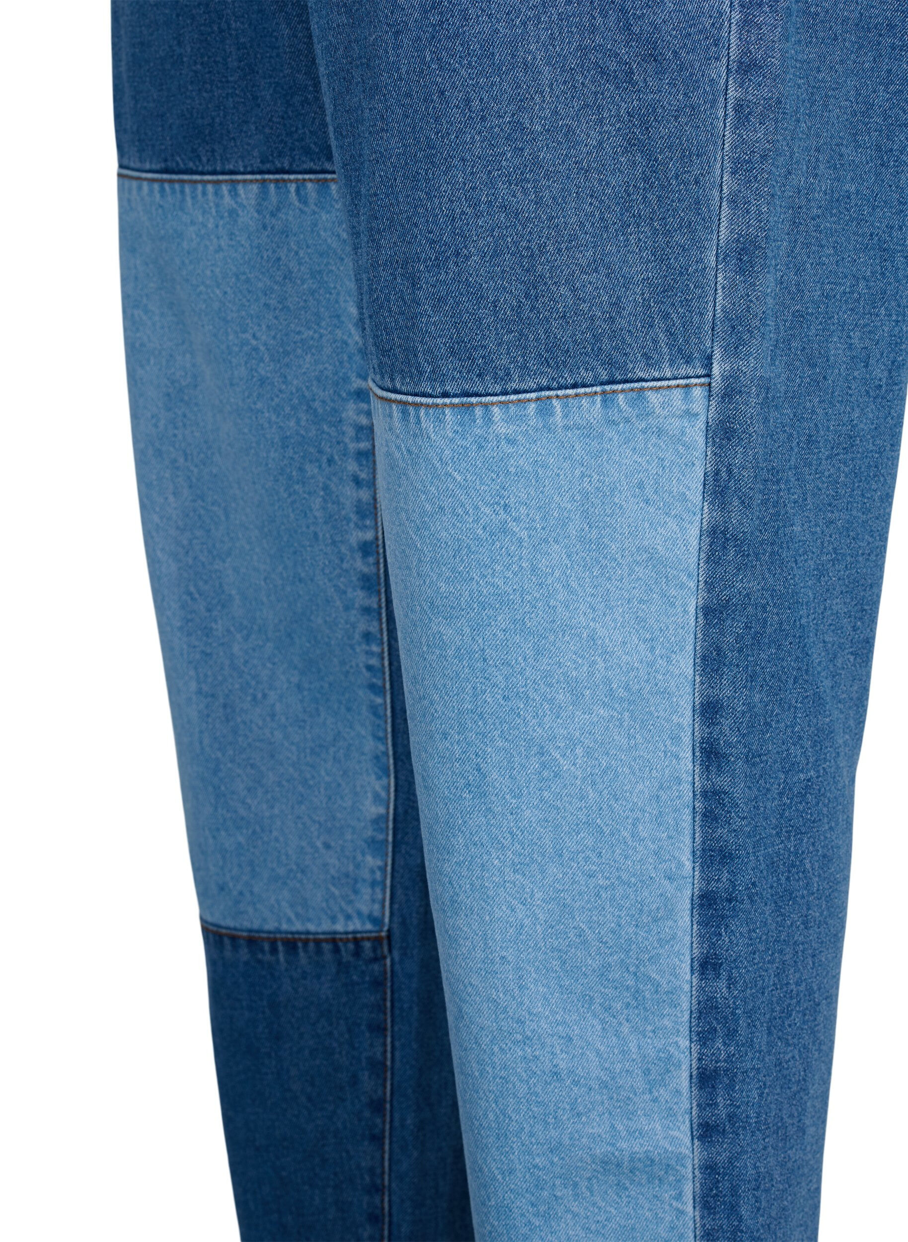 Zizzi Mille Mom-Fit-Jeans im Color-Blocking-Design mit hoher Taille, Light Blue Denim, Packshot image number 3