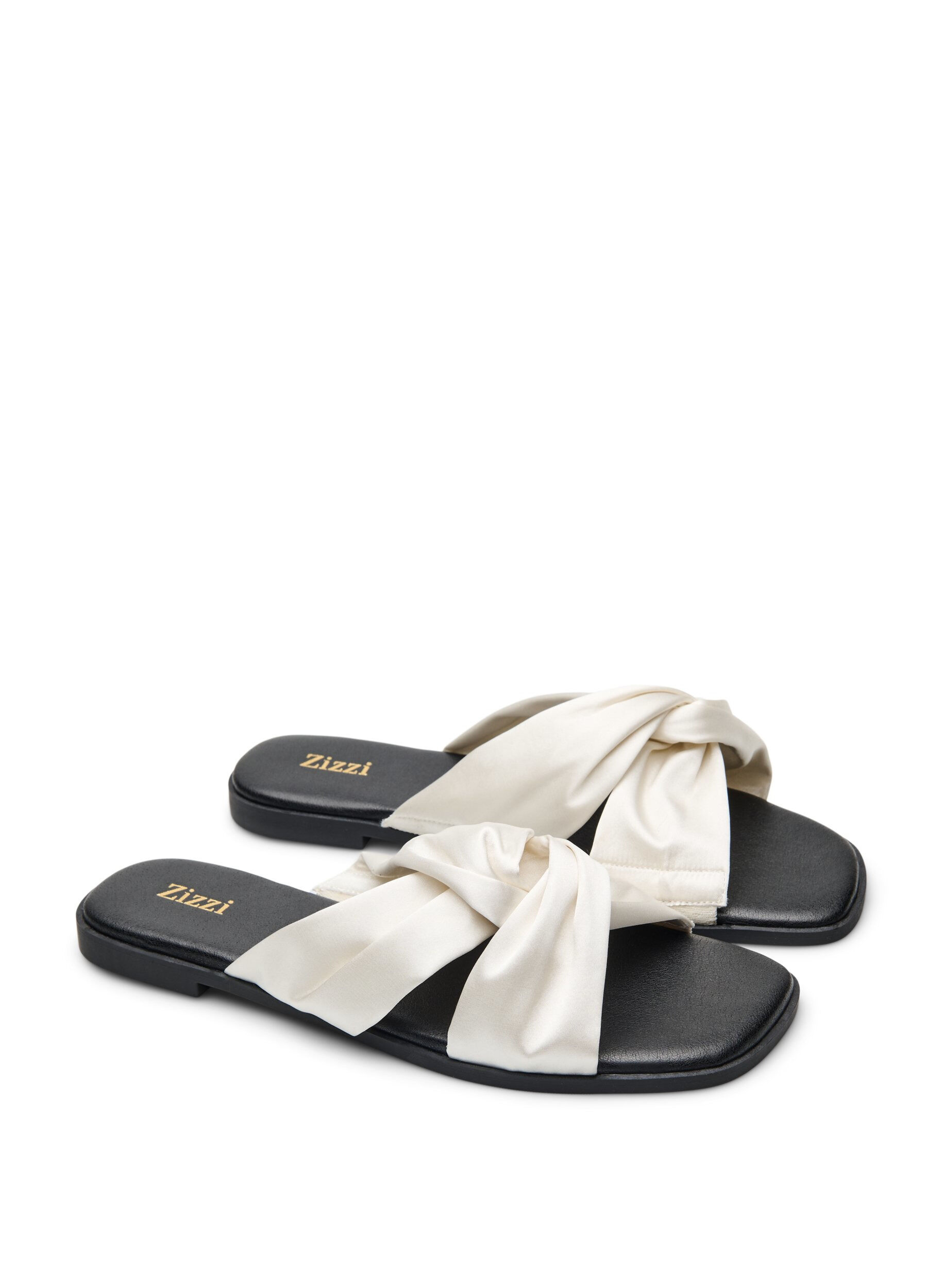 Zizzi Flache Sandalen mit gekreuzten Satinriemen, Vanille, Packshot image number 1