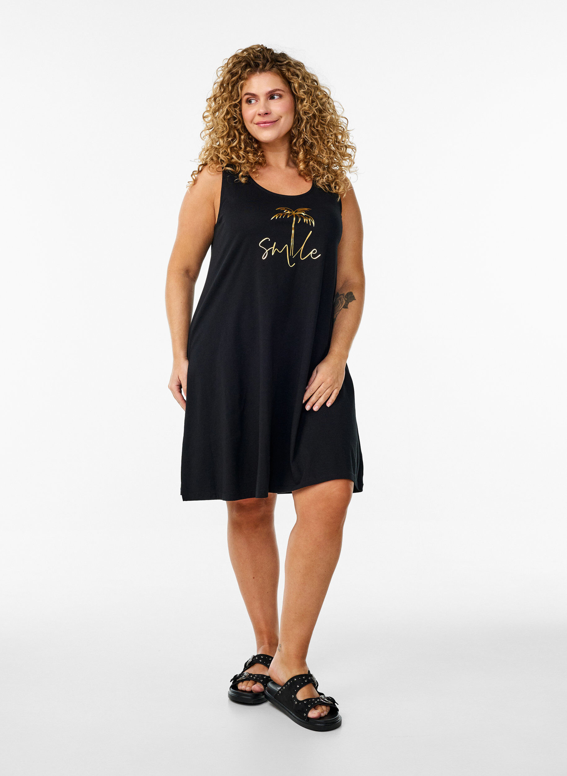 Zizzi &Auml;rmelloses Kleid in A-Linie, Schwarz, Model image number 1
