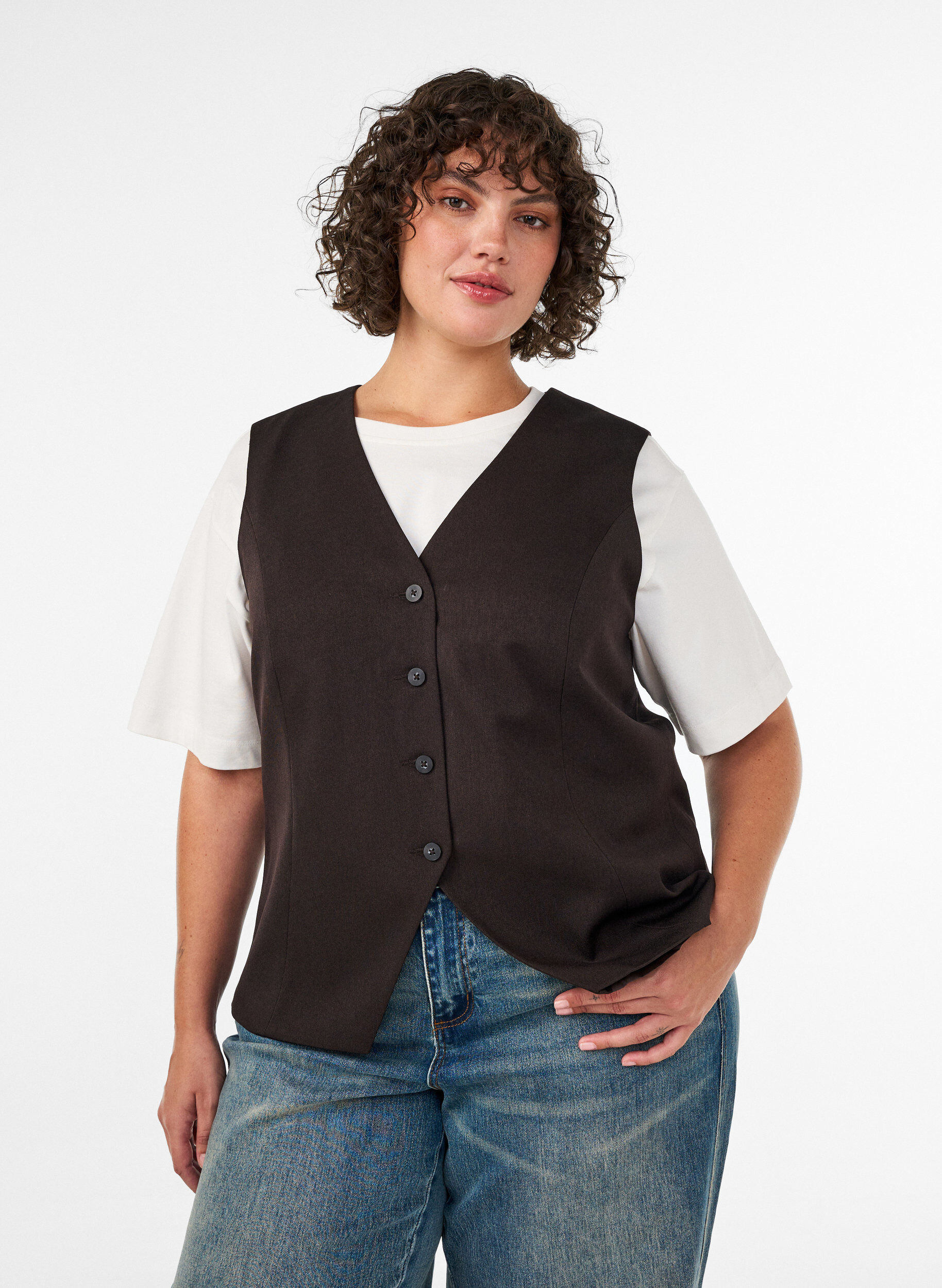 Waistcoat with button closure, Brown, Model