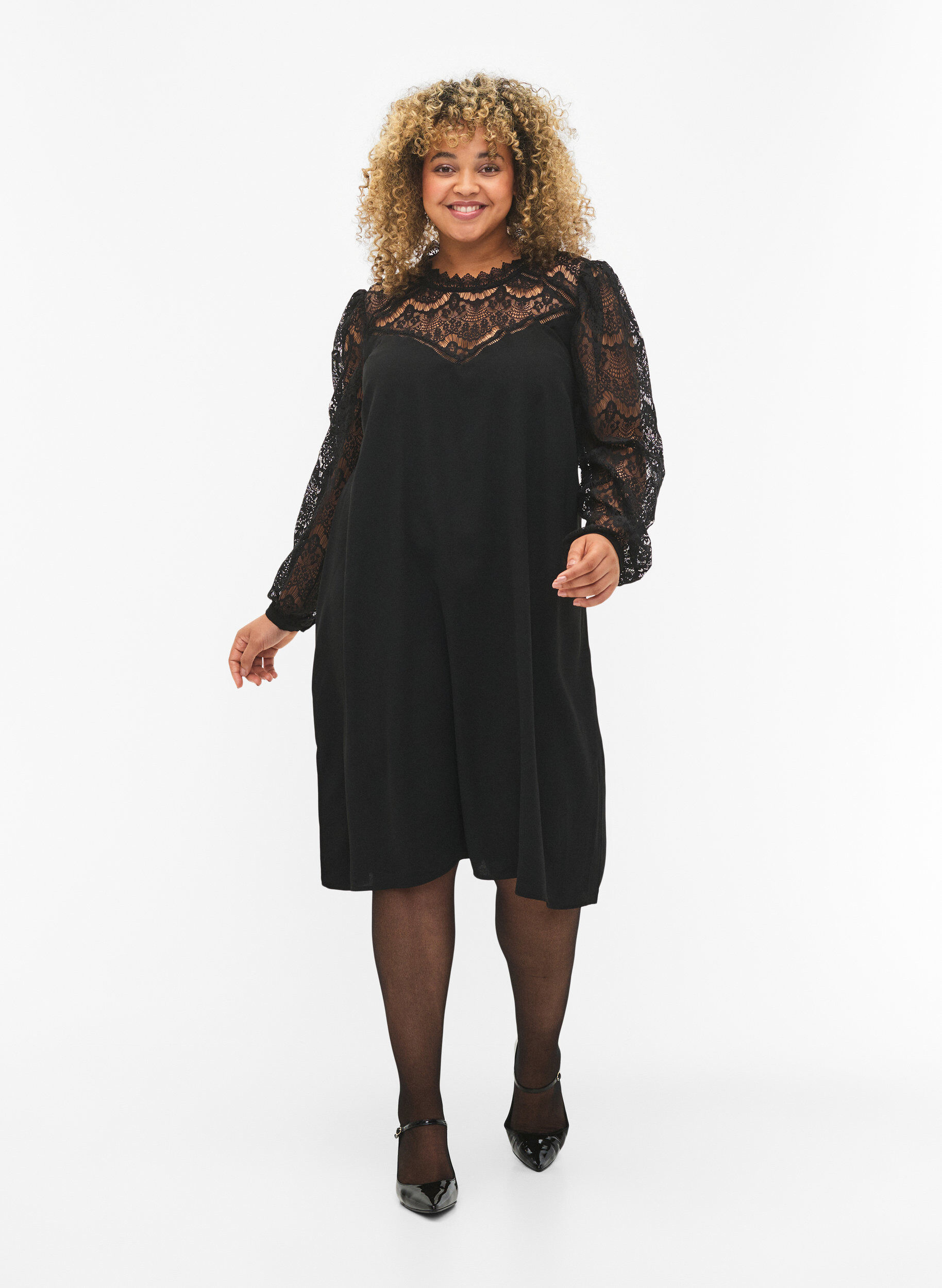 Zizzi Lang&auml;rmeliges Kleid mit Spitze, Black, Model image number 3