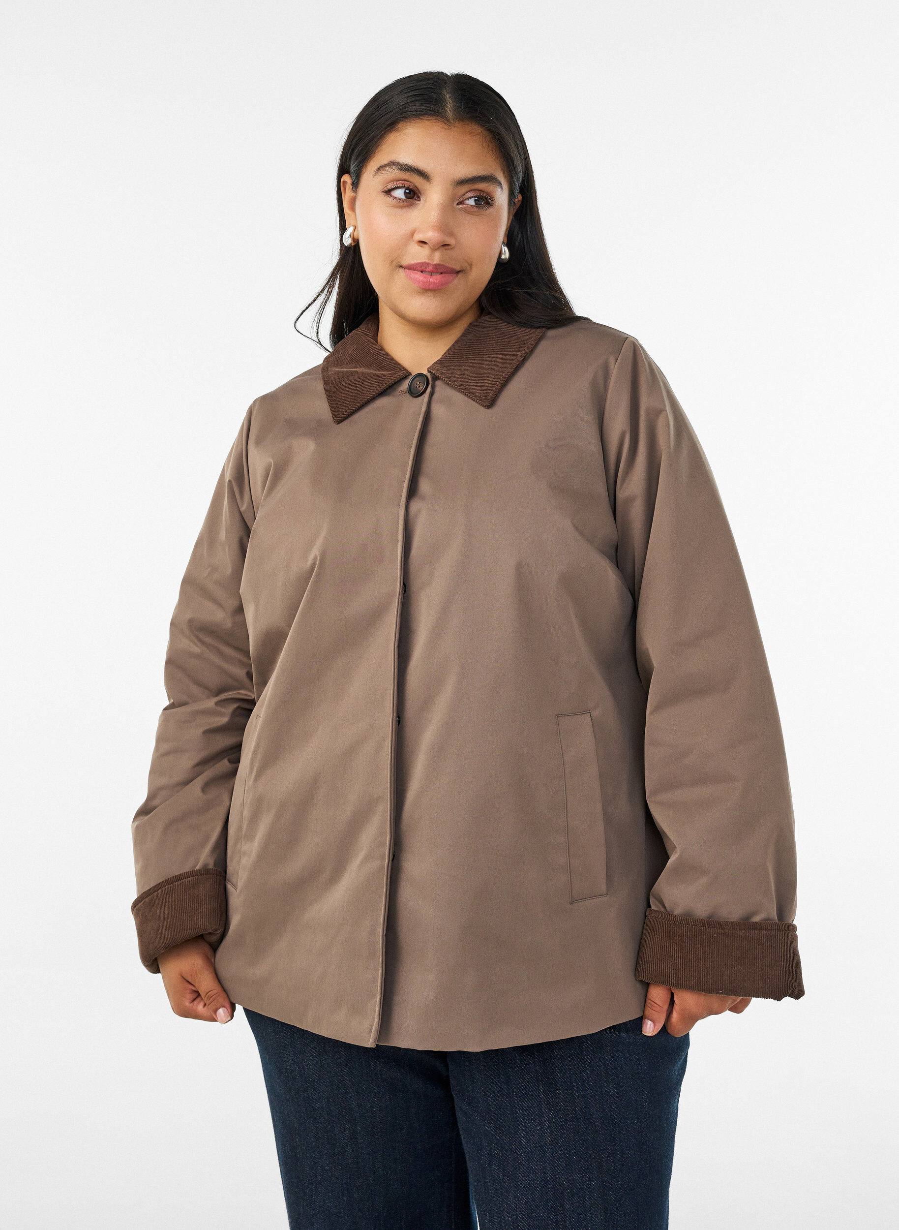 ZizziLeicht wattierte Jacke mit Cordkragen, Braun, Model image number 0