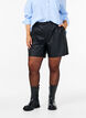 Shorts aus Kunstleder in lockerer Passform, Black, Model image number 2