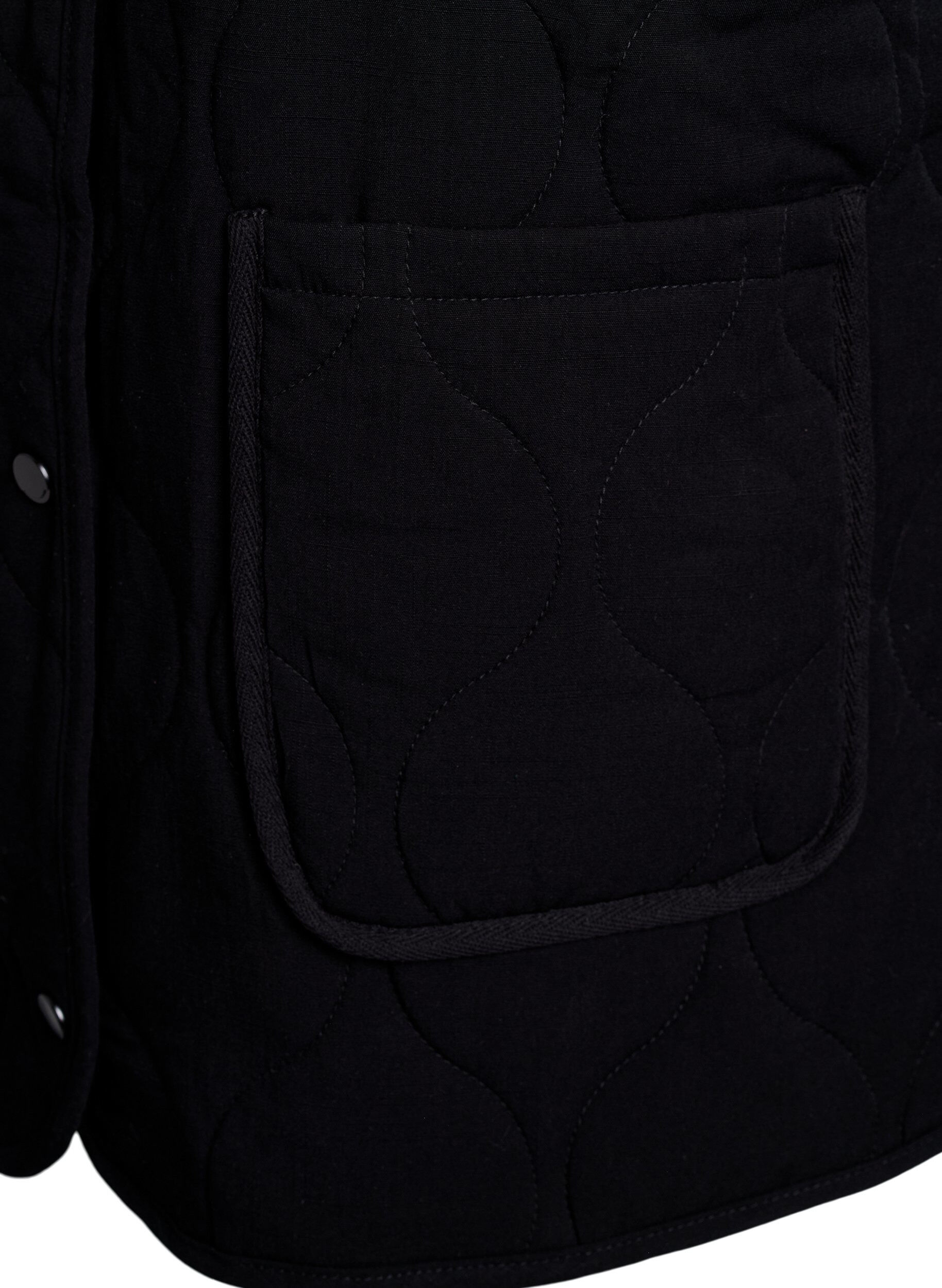 Zizzi Steppjacke mit Kn&ouml;pfen und Taschen, Schwarz, Packshot image number 3