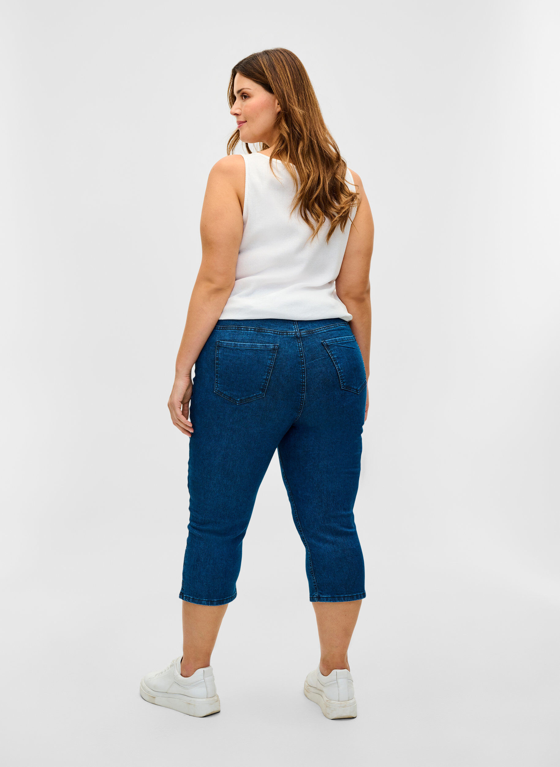 Zizzi Caprihose in Baumwollmischung, Dark blue denim, Model image number 0