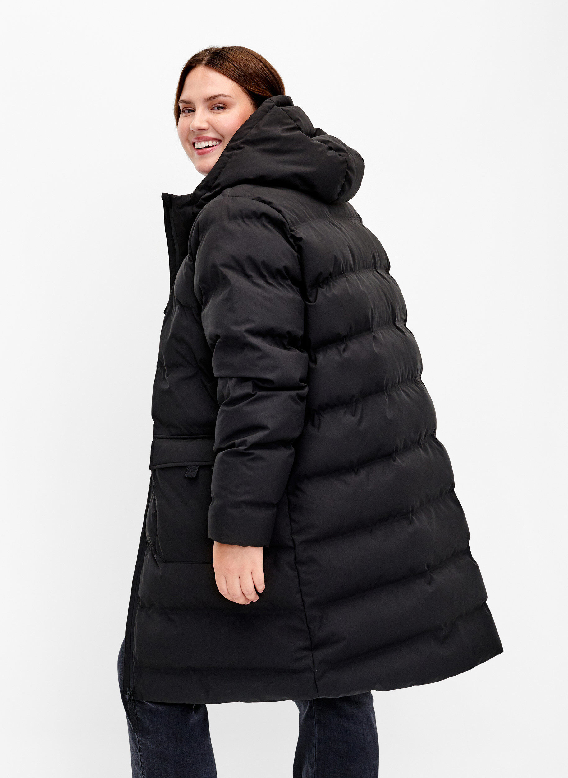 ZizziPuffermantel mit Kapuze und Taschen, Schwarz, Model image number 2