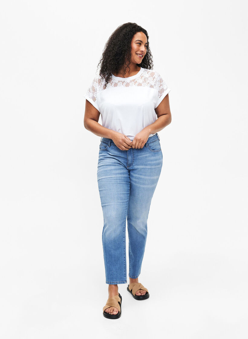 Kurzärmliges Baumwoll-T-Shirt mit Spitze, Bright White, Model image number 1