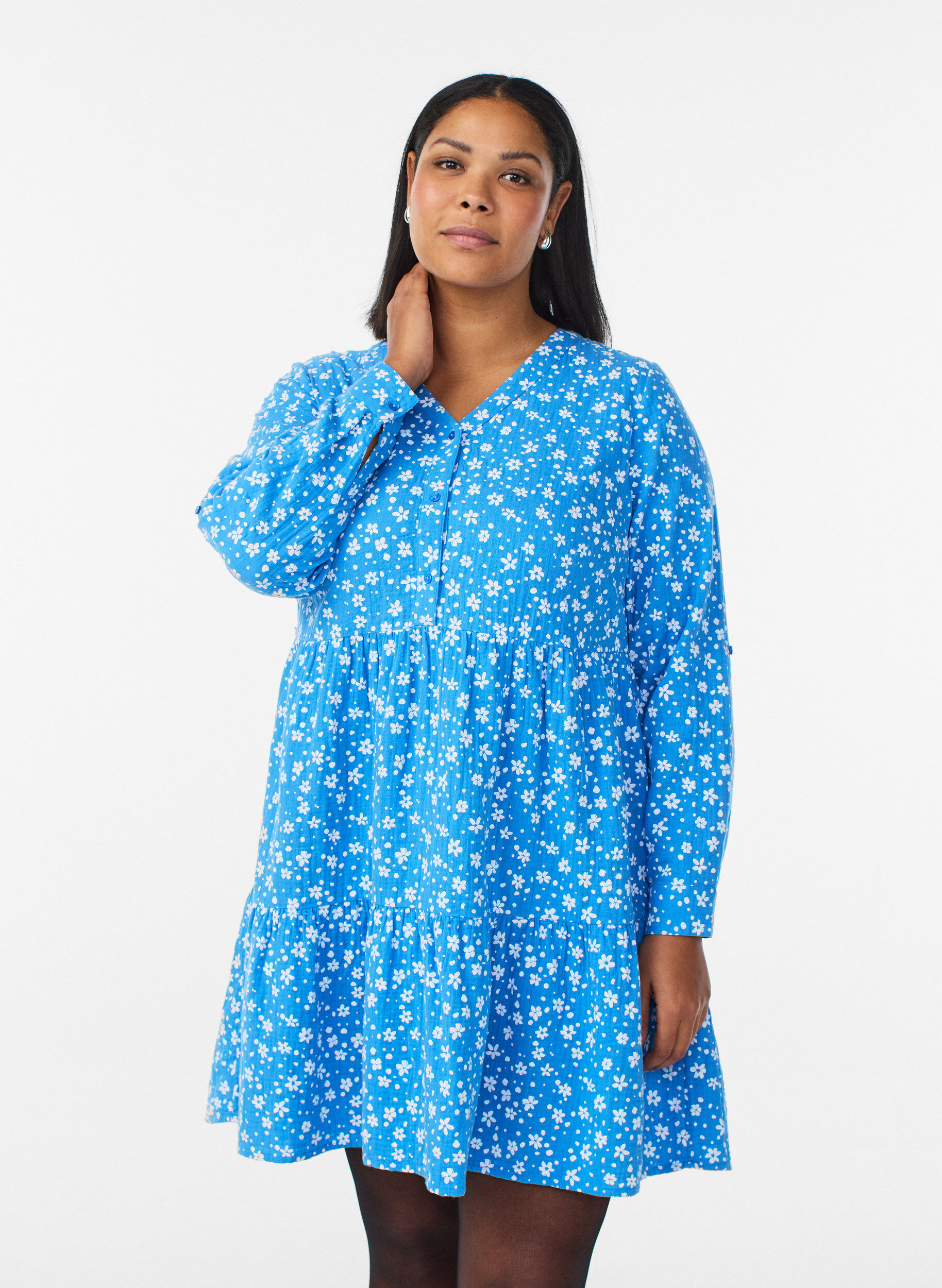 Zizzi Kurzes Kleid aus gemustertem Baumwoll-Musselin, Blau, Model image number 0