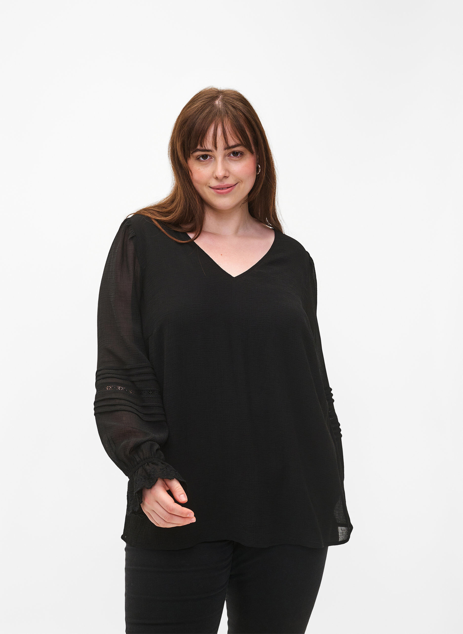 Zizzi Bluse mit V-Ausschnitt und R&uuml;schen&auml;rmeln, Black, Model image number 0