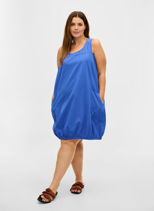 Ärmelloses Kleid aus Baumwolle, Dazzling Blue, Model image number 2