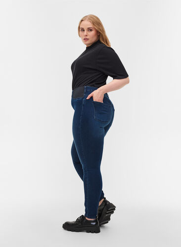 Super slim Amy Jeans mit Gummizug in der Taille, Dark blue denim, Model image number 1