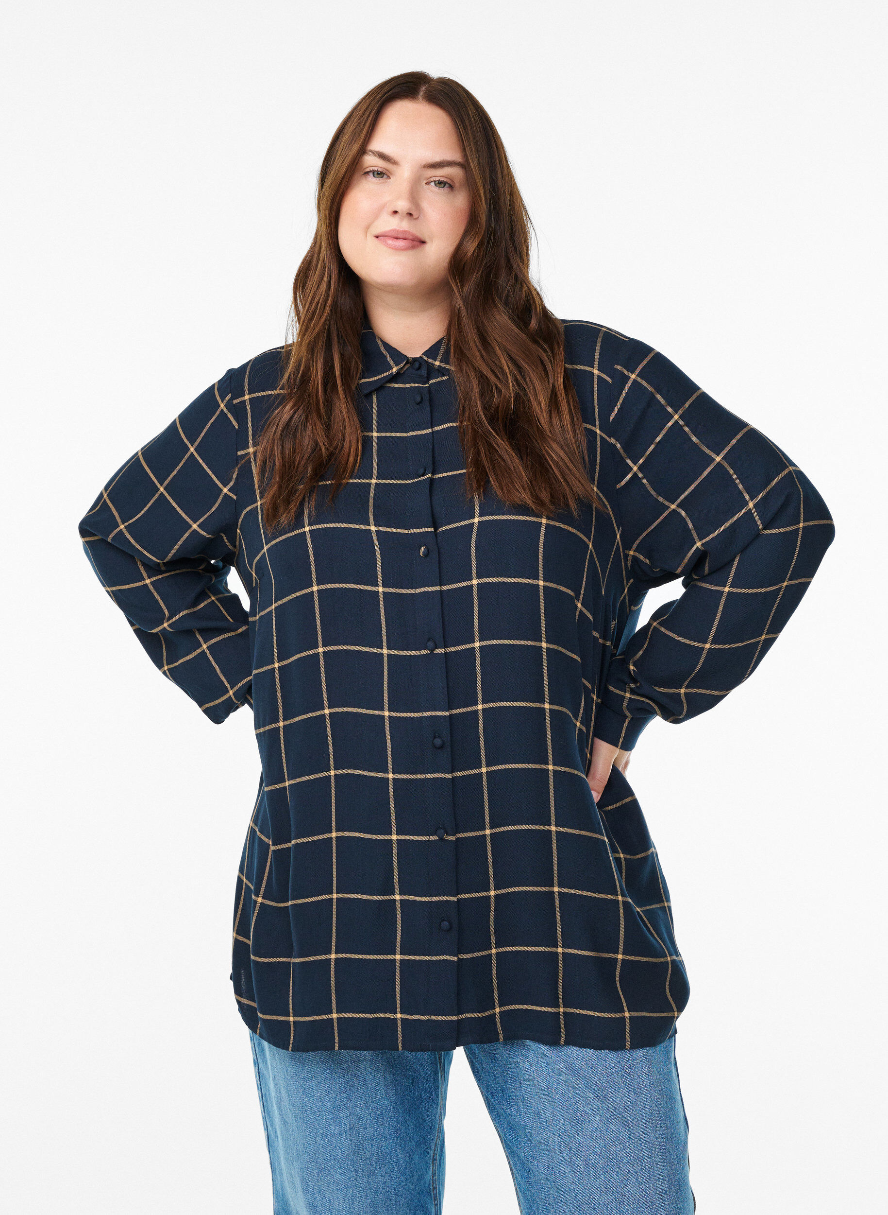 Karierte Oversize-Bluse aus Baumwolle, Blau, Model