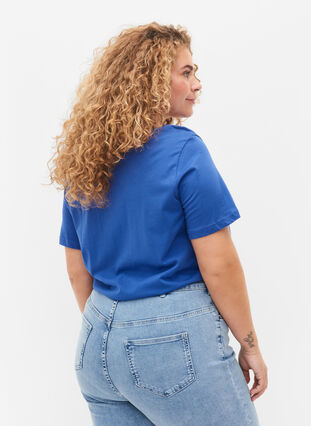 Baumwoll-T-Shirt mit Aufdruck, Dazzling Blue Califo, Model image number 1
