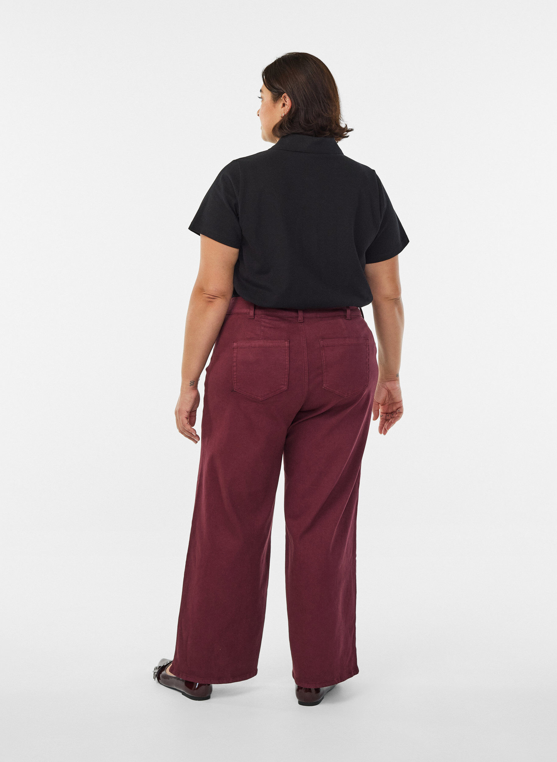 Zizzi FLASH - Jeans mit weiter Passform, Fig, Model image number 1