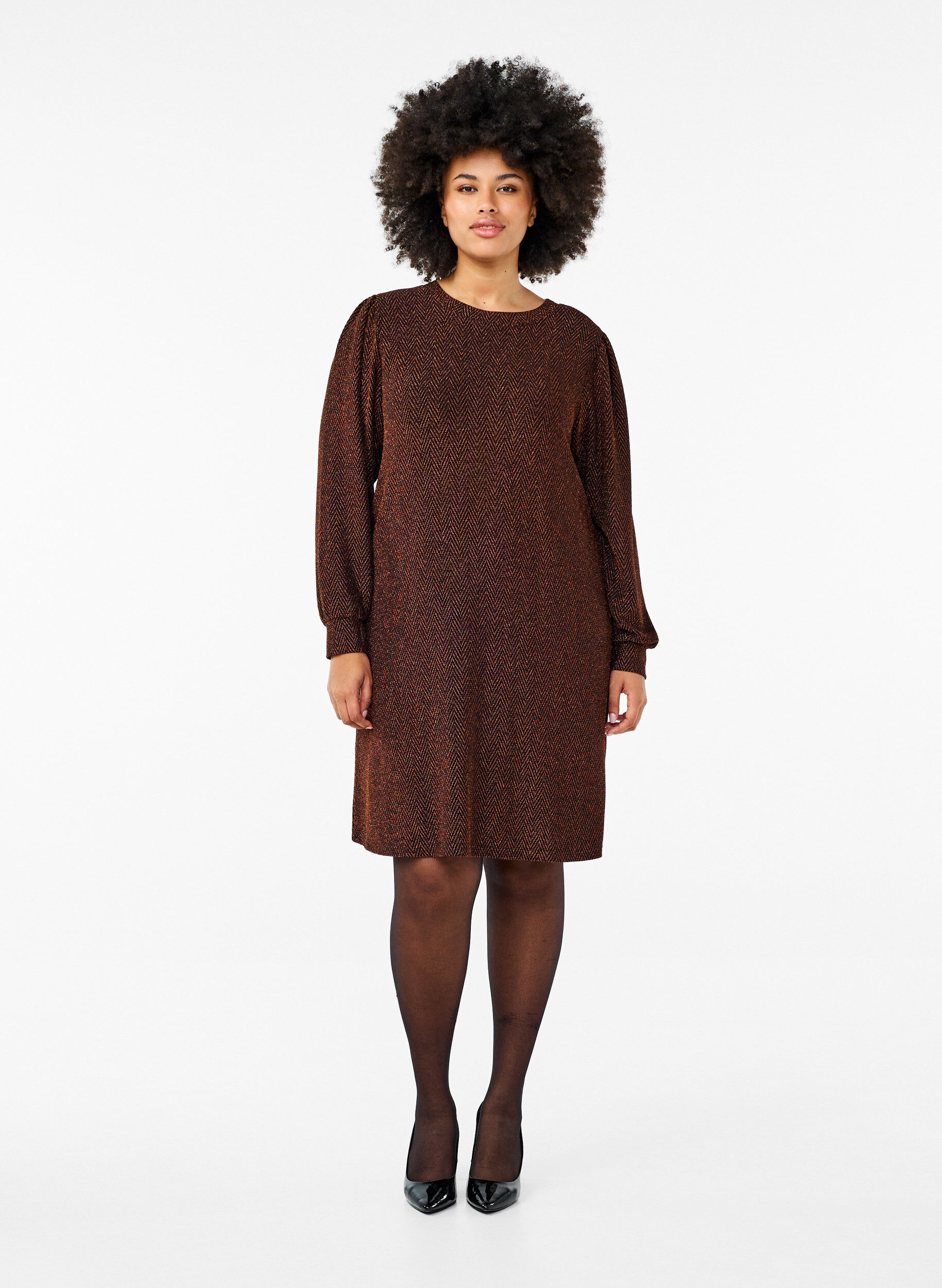 Zizzi Kleid mit Zickzackmuster und Glitzer, Copper ZigZagShimmer, Model image number 3
