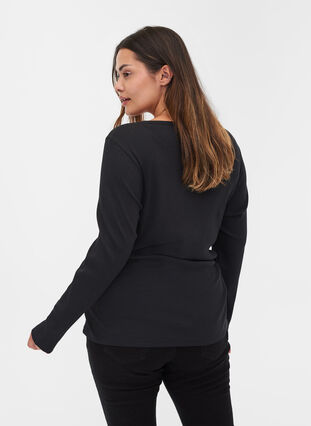 Langarm Bluse aus Ripp mit Knopfdetails, Black, Model image number 1