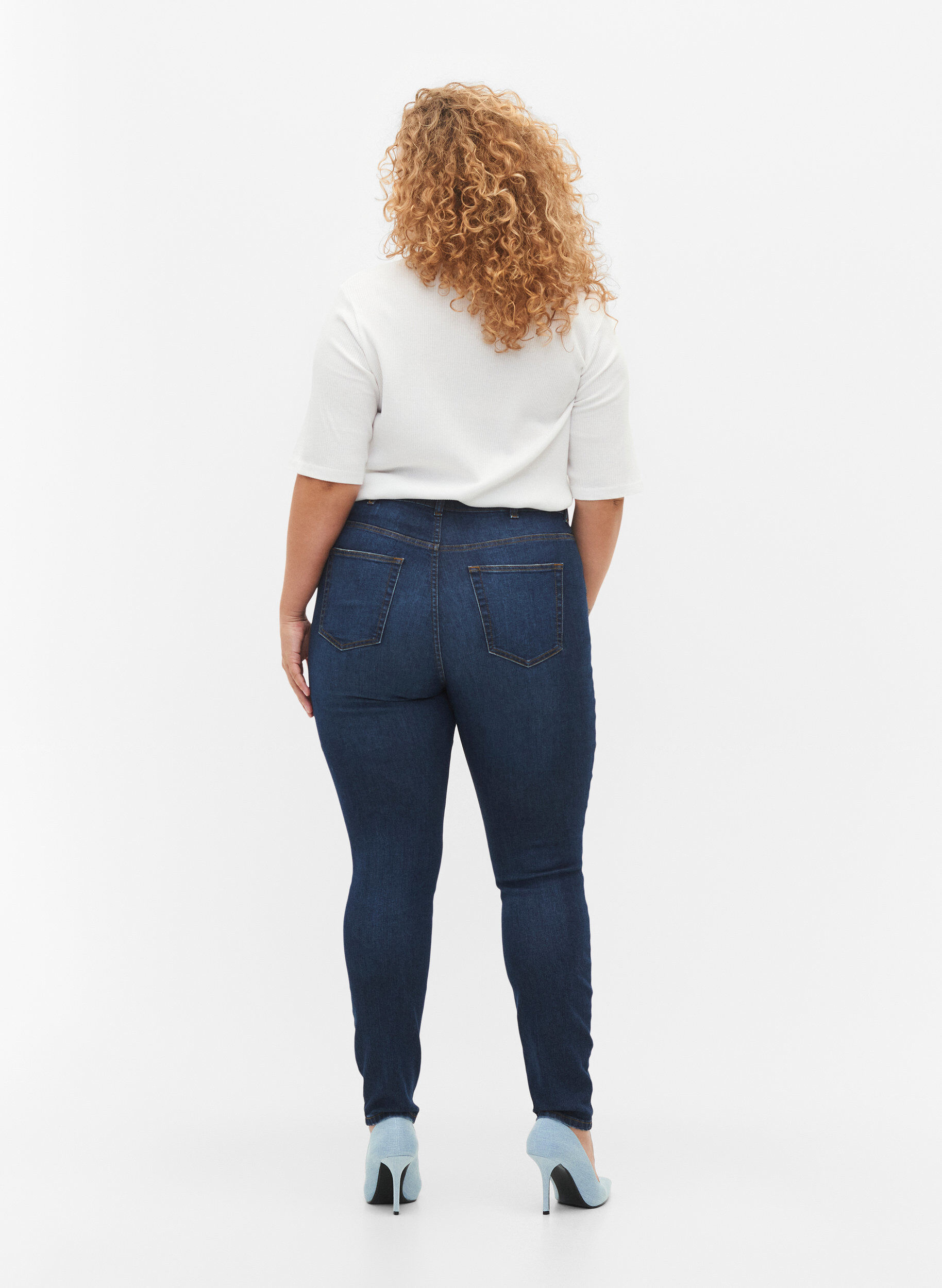 Zizzi Super schlanke Amy Jeans mit Zerst&ouml;rung und hoher Taille, Dark blue, Model image number 1