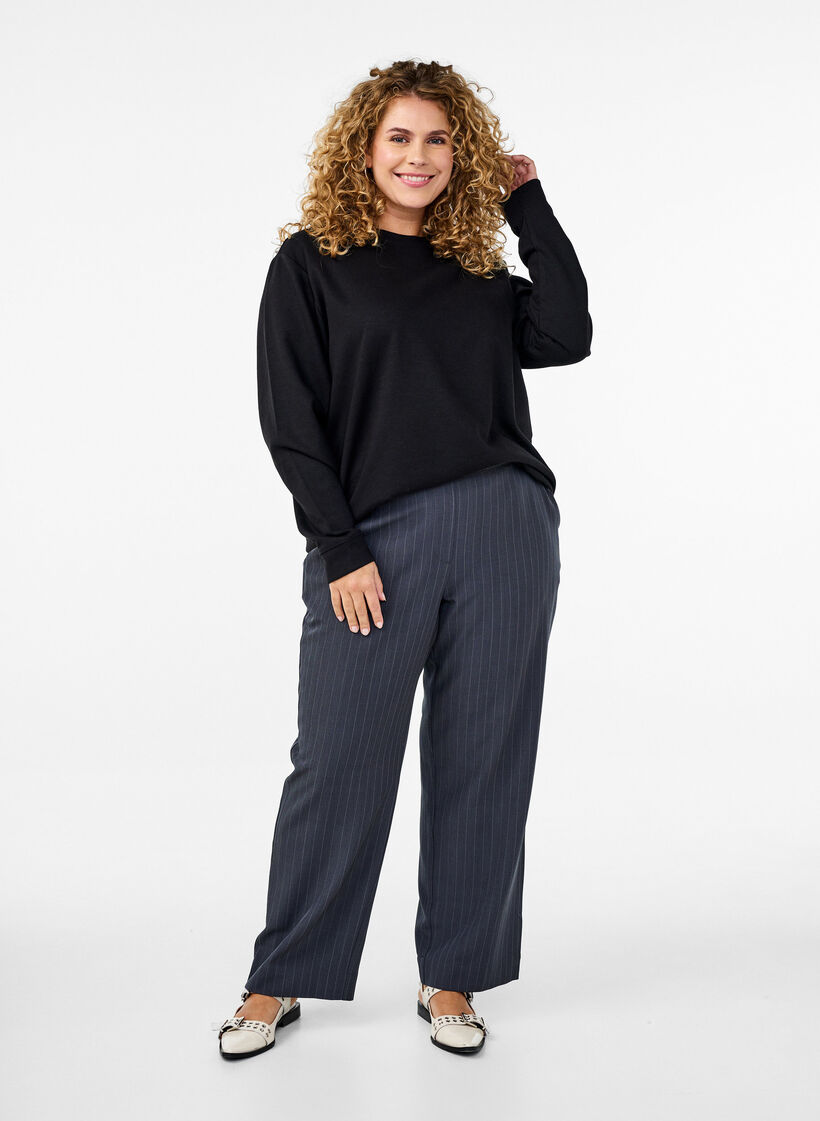 Sweatshirt mit Rundhalsausschnitt, Schwarz, Model image number 1