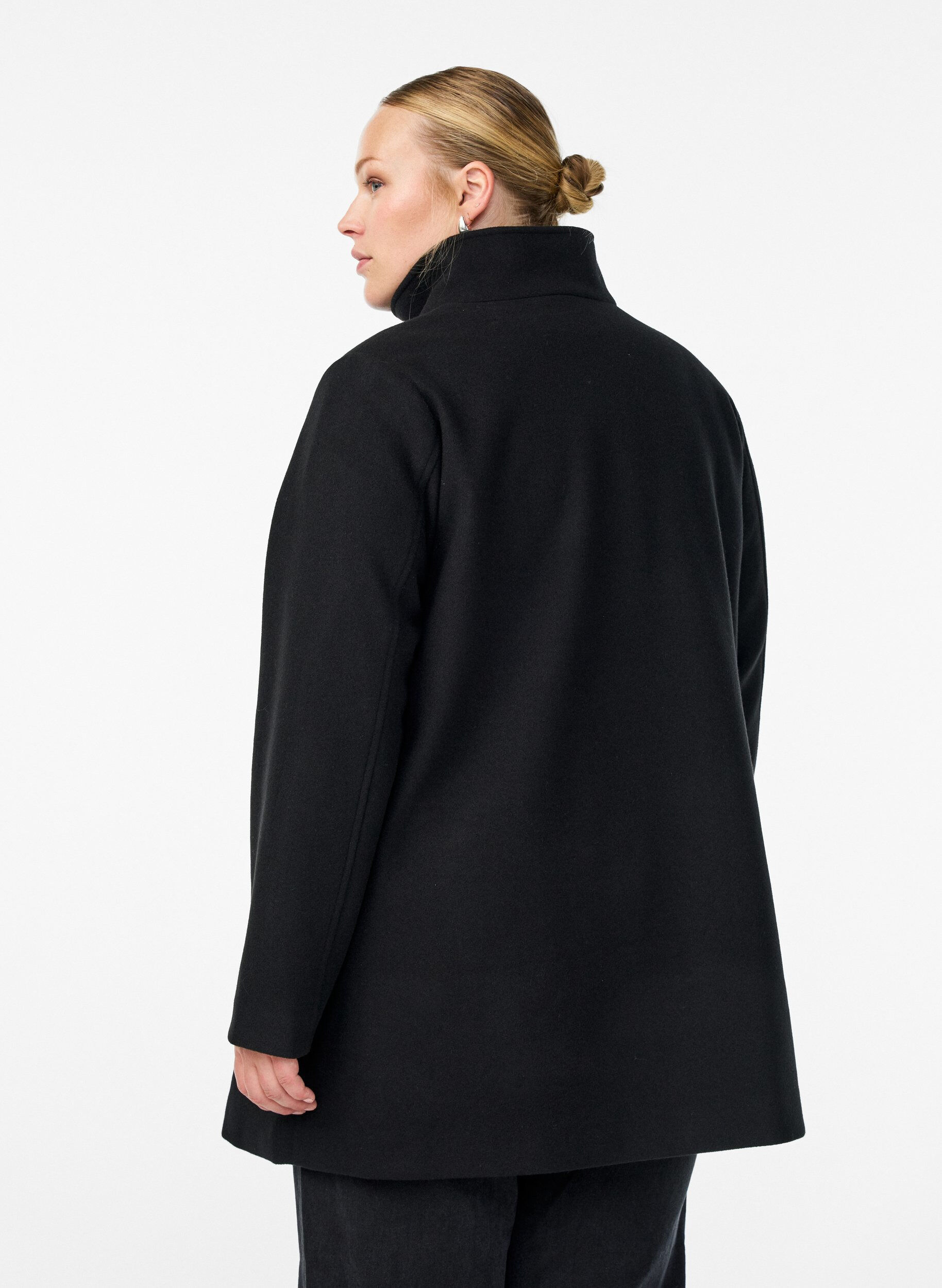 ZizziKurzmantel in A-Linie, Schwarz, Model image number 2