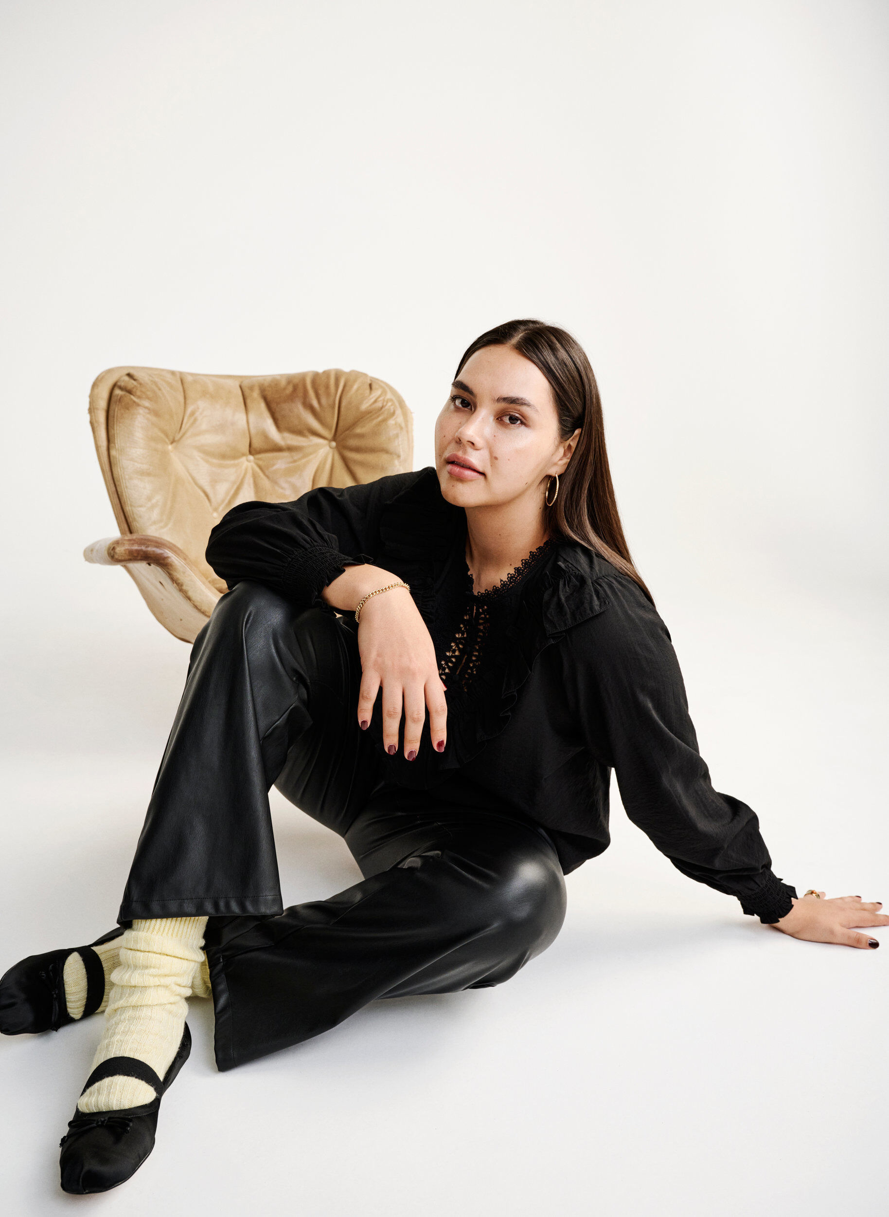 Zizzi  Viskosebluse mit R&uuml;schen und Stickereien, Black, Image image number 0