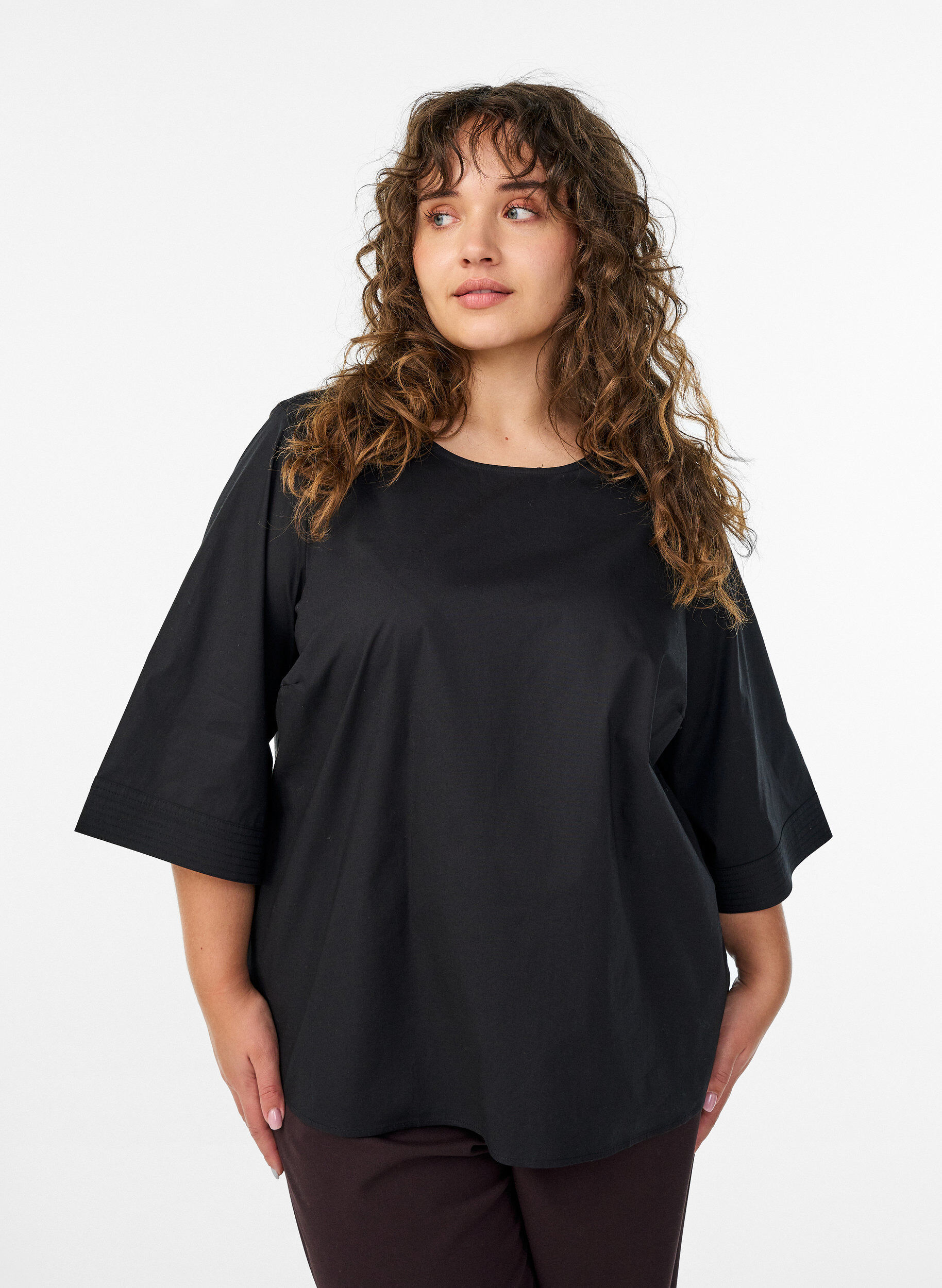 Bluse mit Ziern&auml;hten und 3/4-&Auml;rmeln, Schwarz, Model