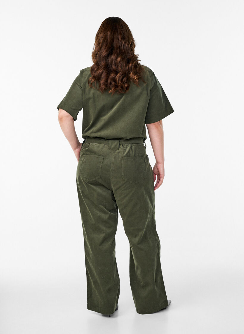 Jumpsuit aus Cord mit geradem Bein, Grün, Model image number 1