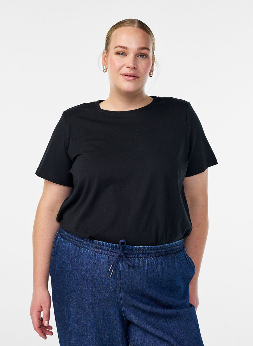 Basic-T-Shirt aus Baumwolle mit Schulterpolstern, Schwarz, Model image number 0
