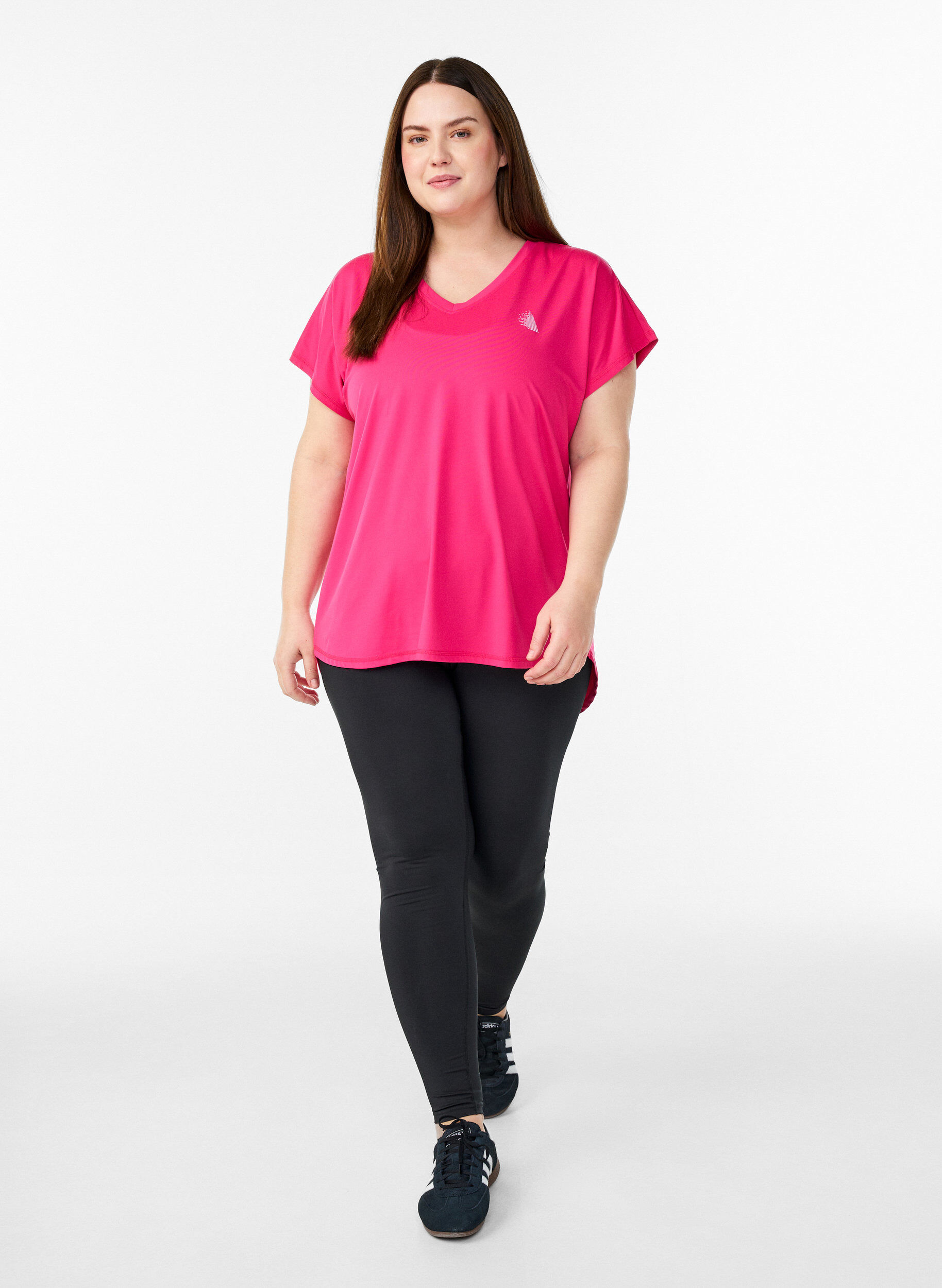 Zizzi Kurzarm Trainingsshirt mit V-Ausschnitt, Pink, Model image number 1