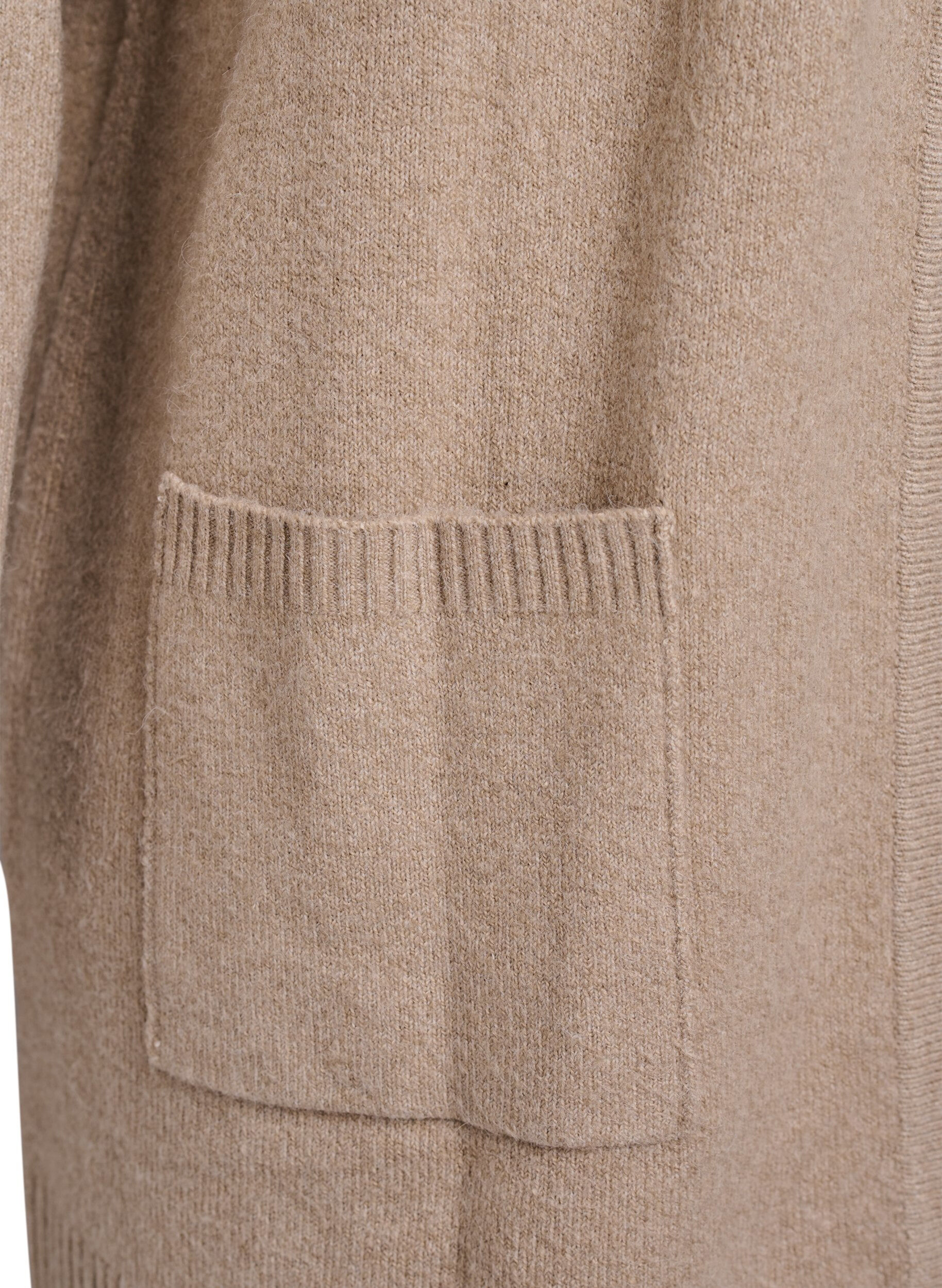 Zizzi Strickjacke mit Rippenstrick und Taschen, Beige, Packshot image number 3