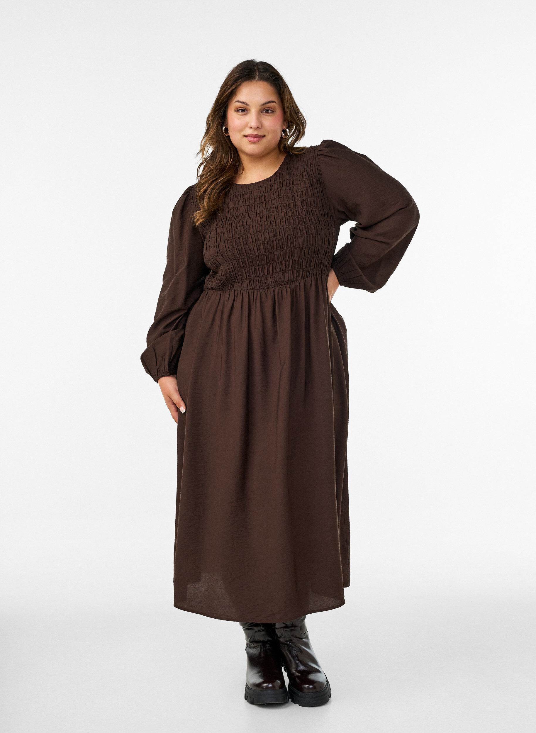 ZizziMidikleid aus Viskose mit Smock, Braun, Model image number 1