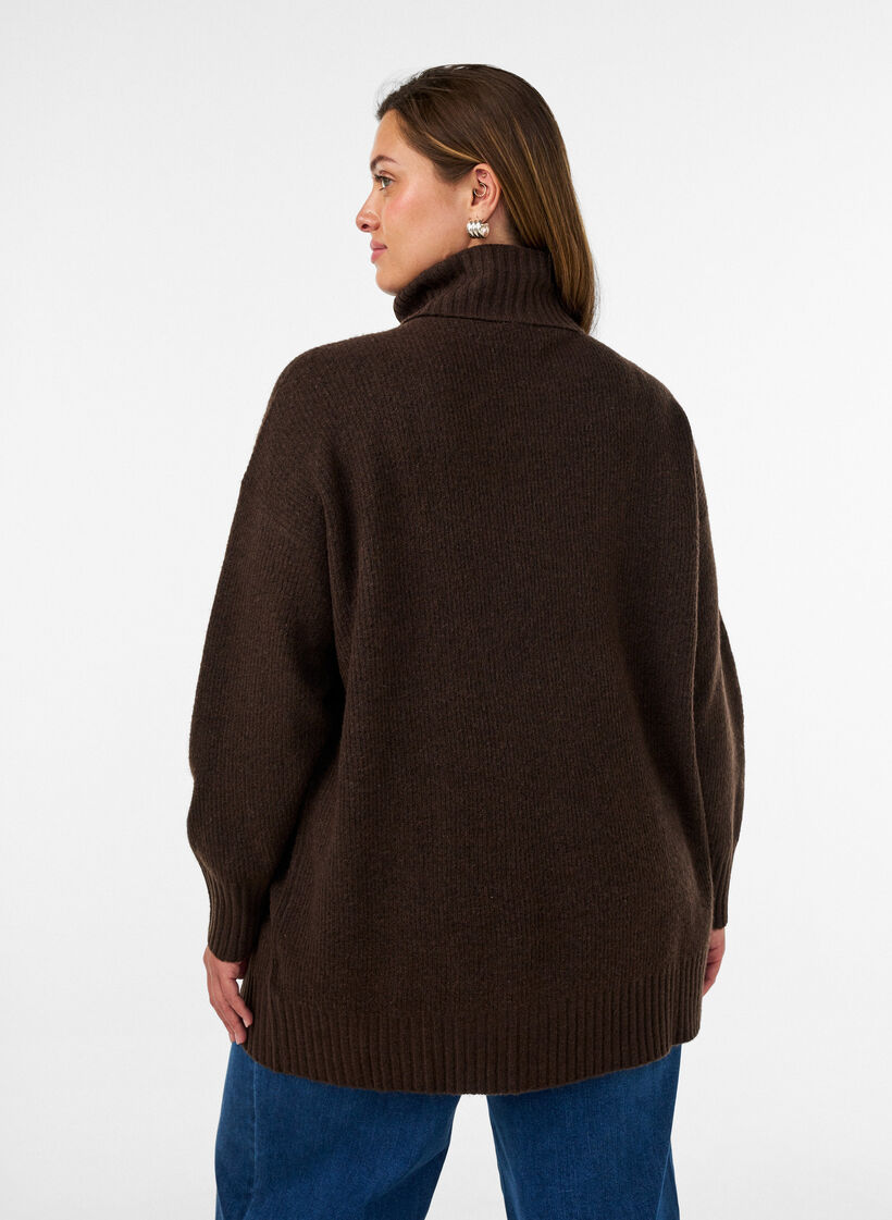 Locker gestrickter Pullover mit Rollkragen, Braun, Model image number 2