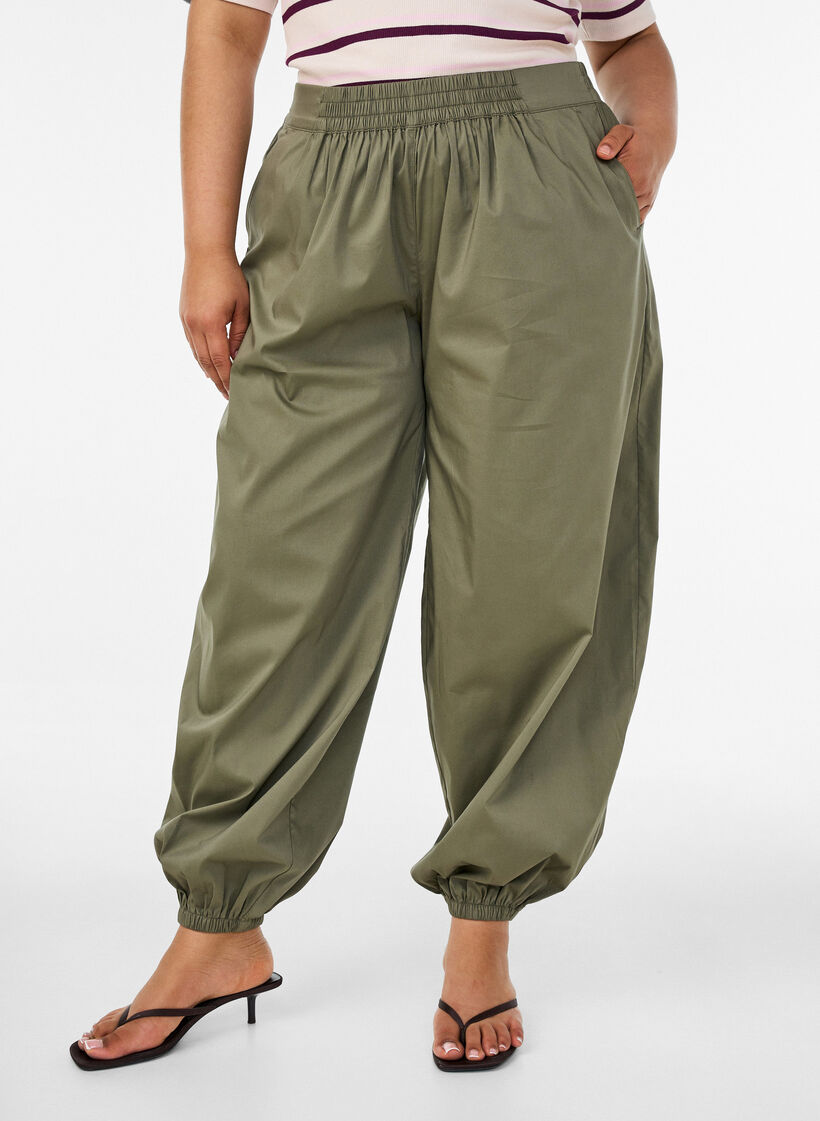 Ballonhose mit Taschen und elastischem Bund, Gr&uuml;n, Model image number 2