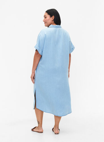 Kurzarm-Shirtkleid aus Lyocell (TENCEL™), Light blue denim, Model image number 1
