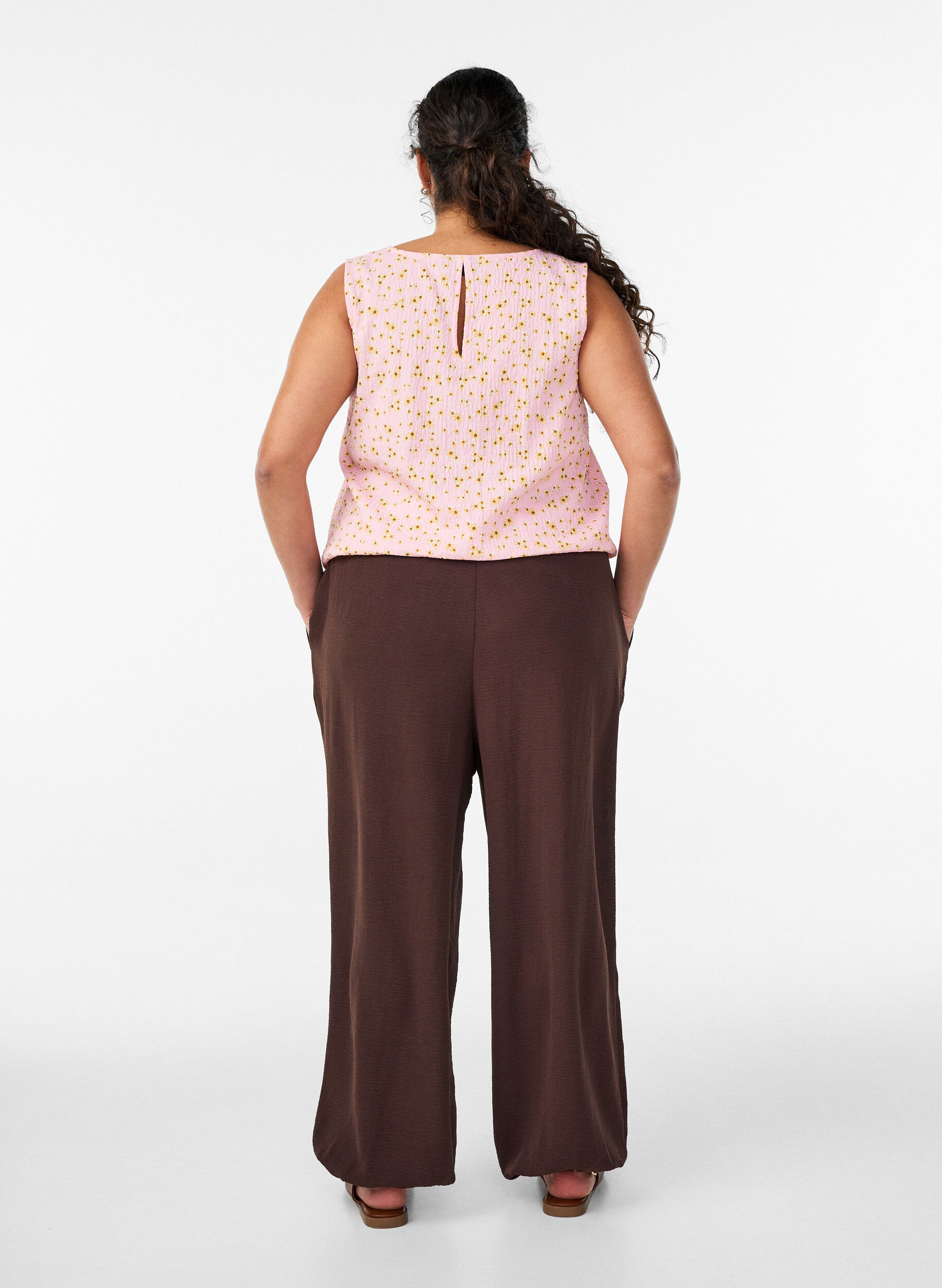 ZizziHoch taillierte Ballonhose, Braun, Model image number 1