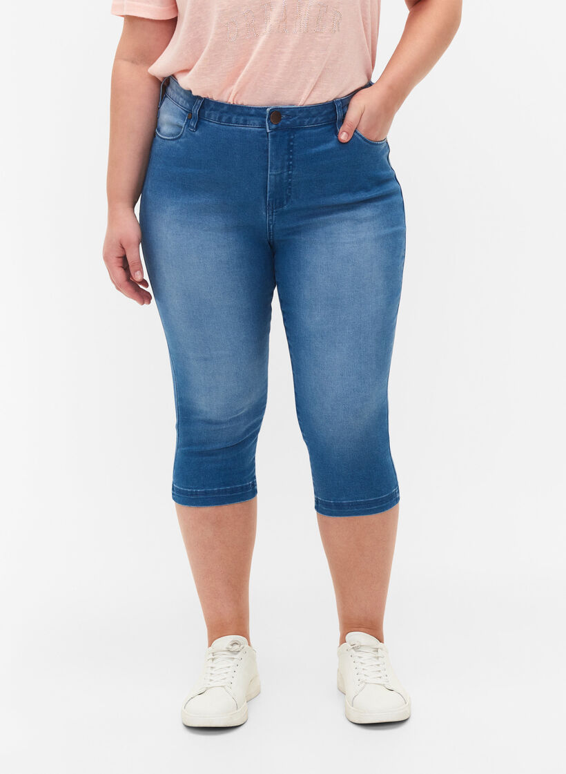 Hoch taillierte Amy Capri Jeans mit Super Slim Fit, Blau, Model image number 3